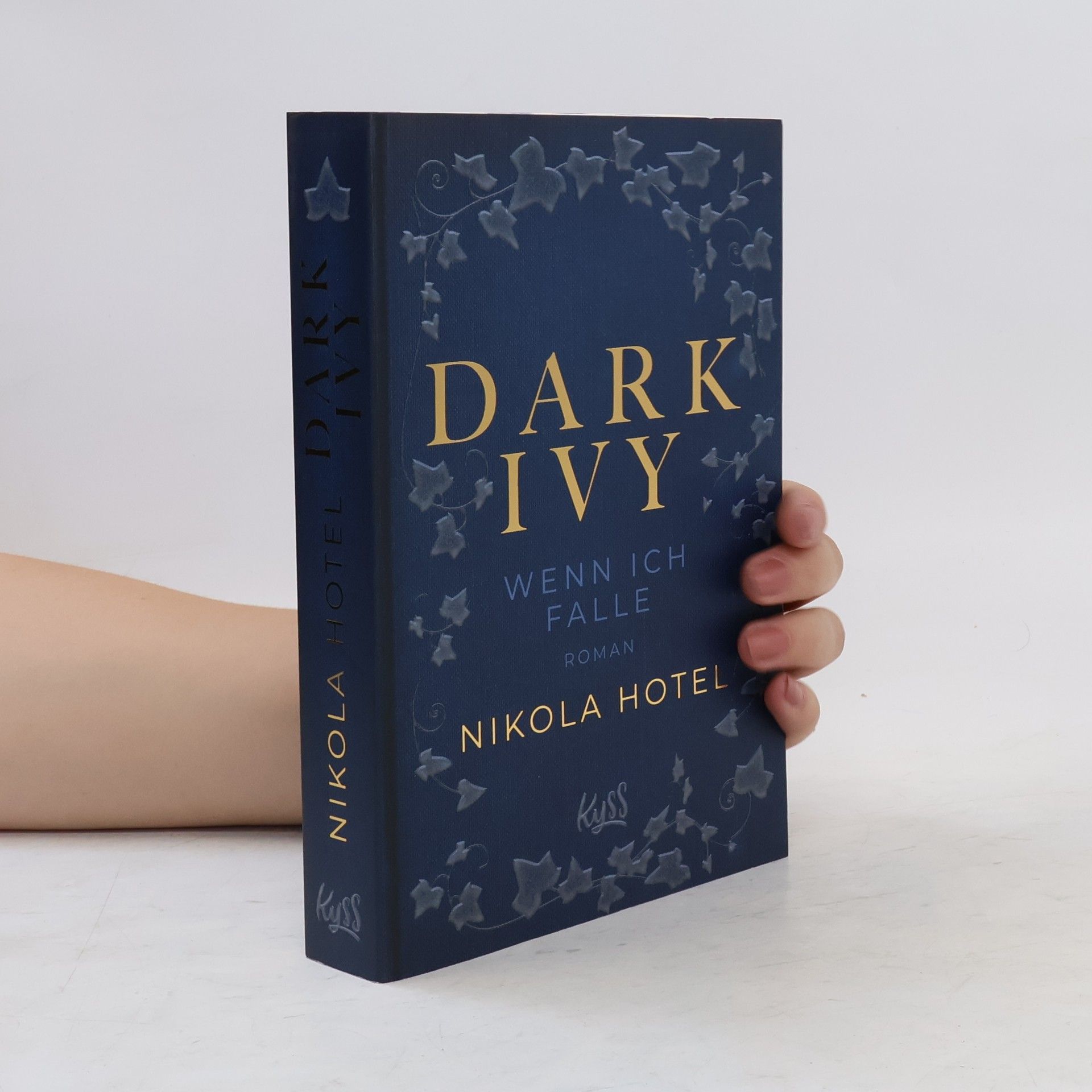 Nikola Hotel Dark Ivy - Wenn ich falle