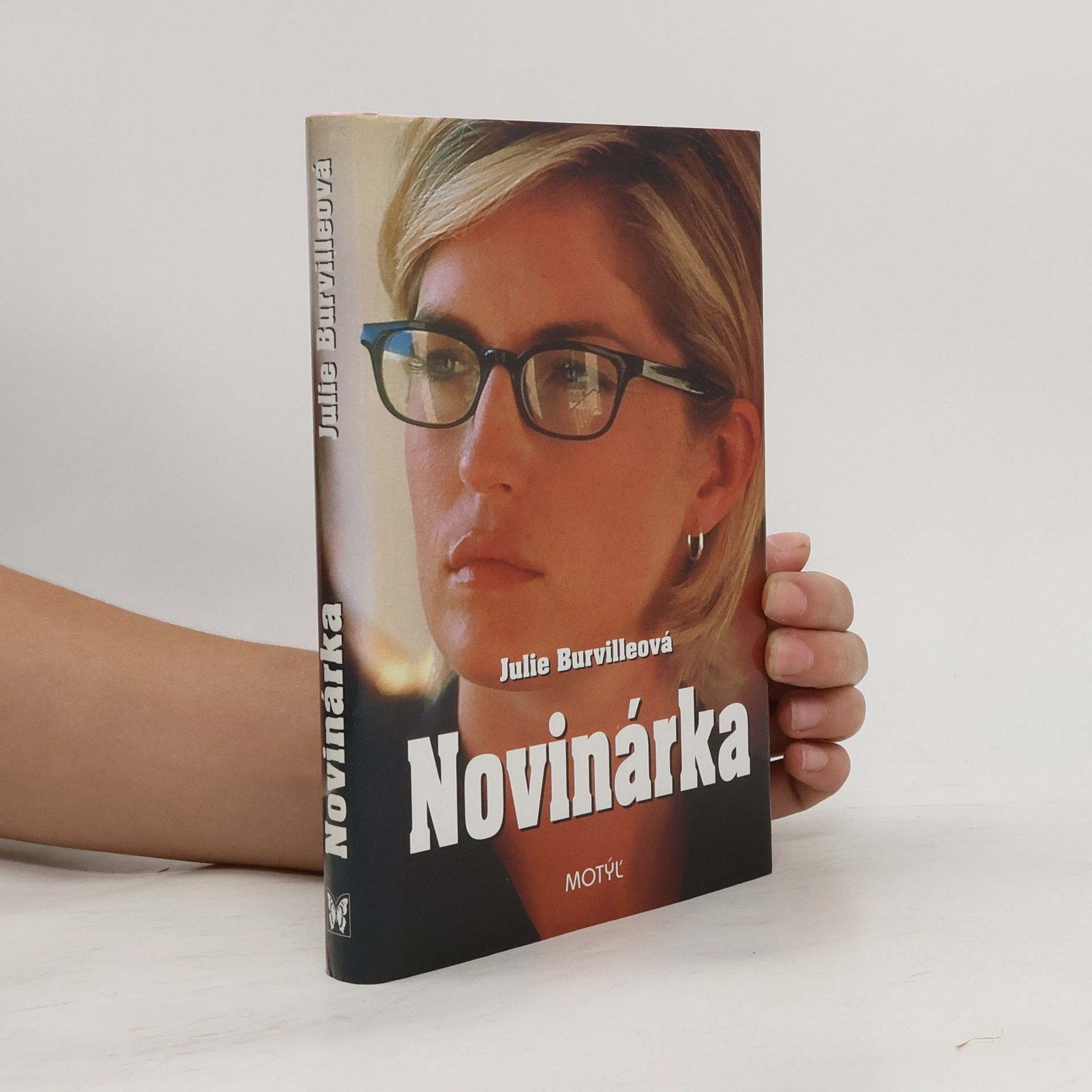 Julie Burvilleová Novinárka