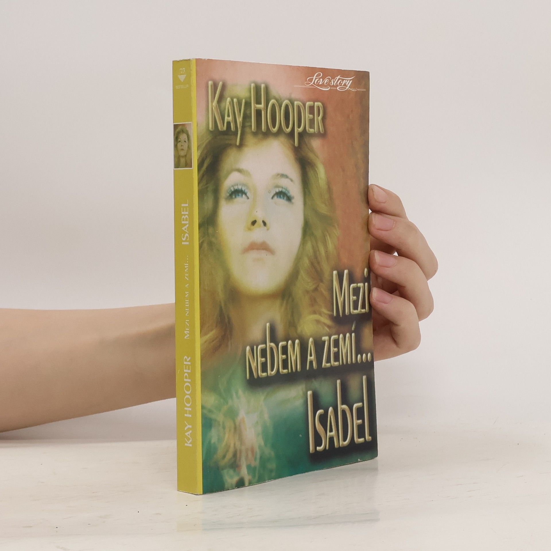 Kay Hooper Mezi nebem a zemí - Isabel