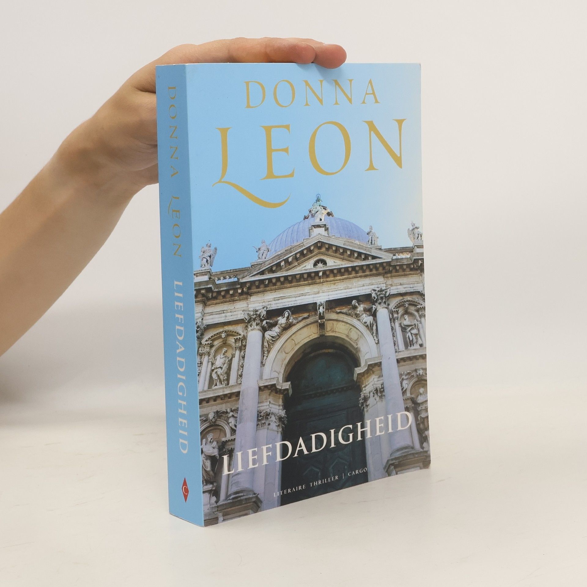 Donna Leon Liefdadigheid