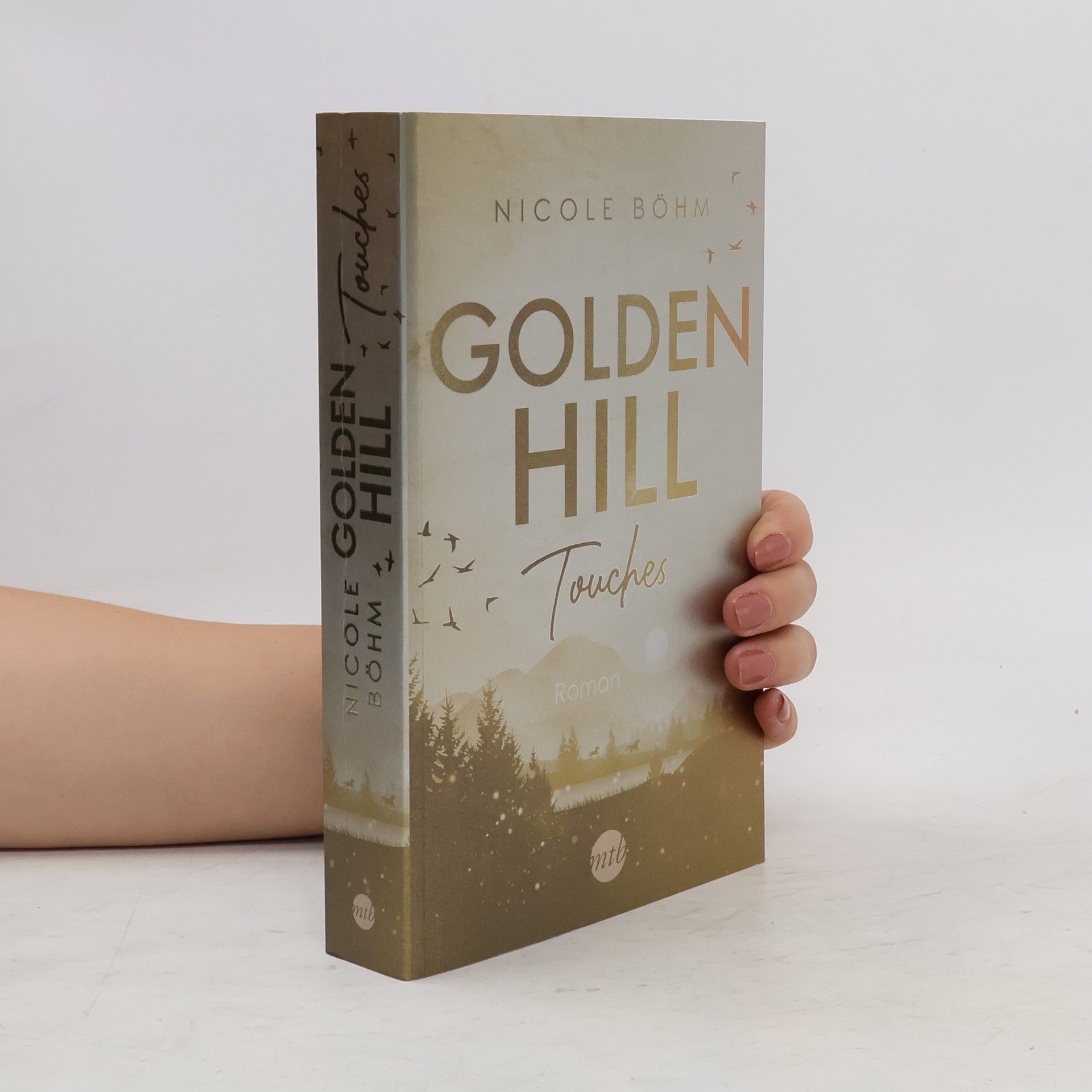 Nicole Böhm Golden Hill Touches