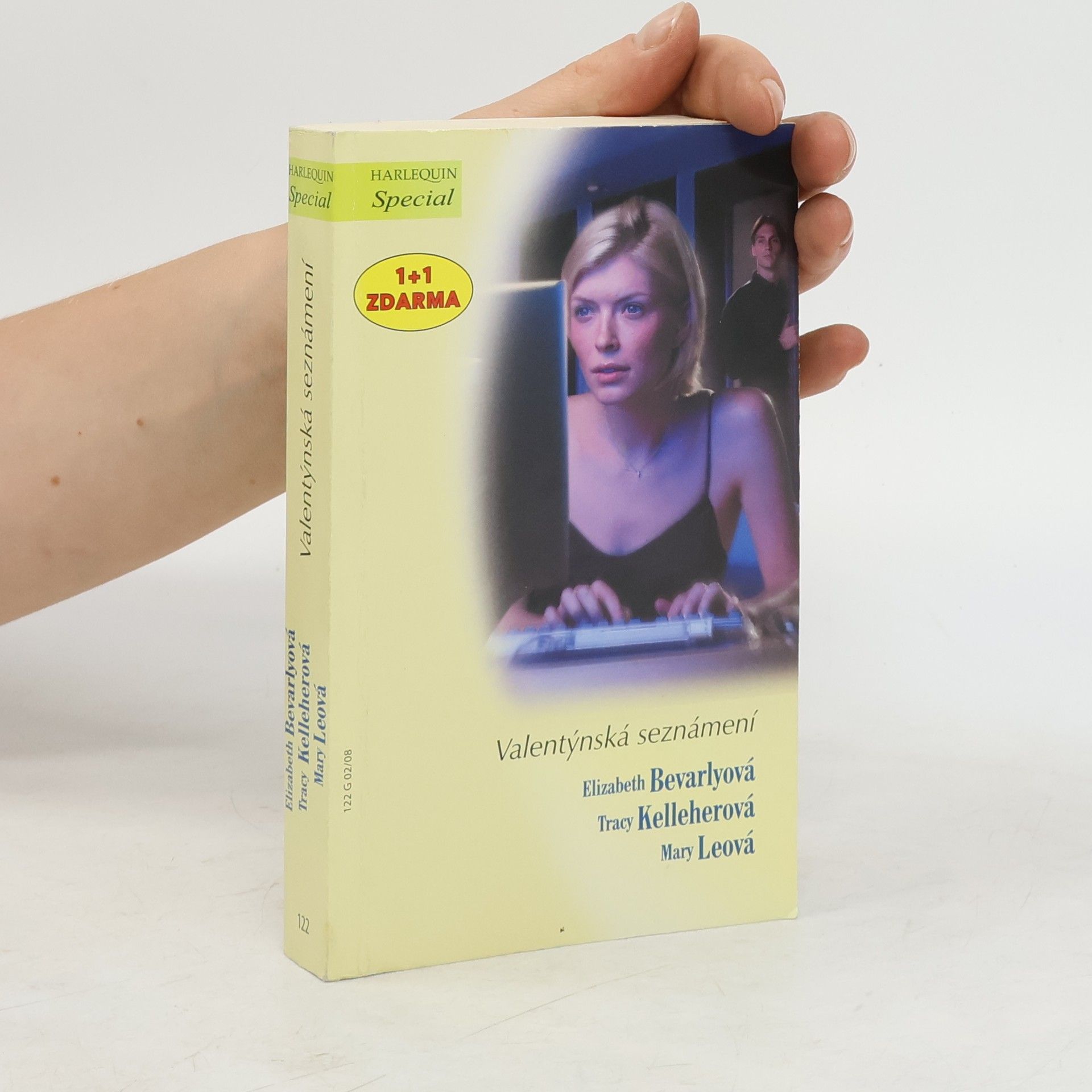 Elizabeth Bevarly Valentýnská seznámení: Čtyřminutový valčík / Přistání v New Yorku / Léčba růžemi