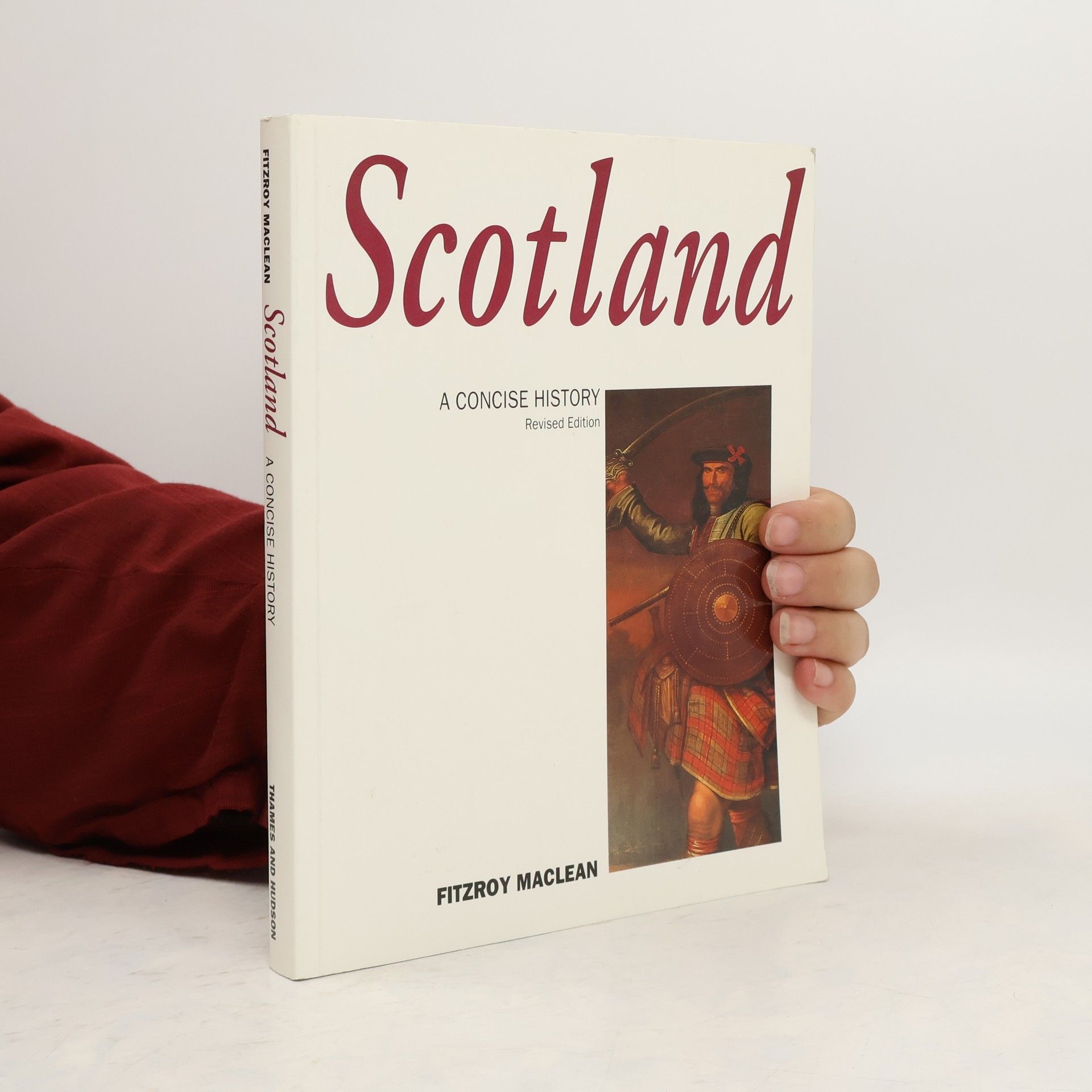 Fitzroy Maclean Illustrated National Histories: Scotland