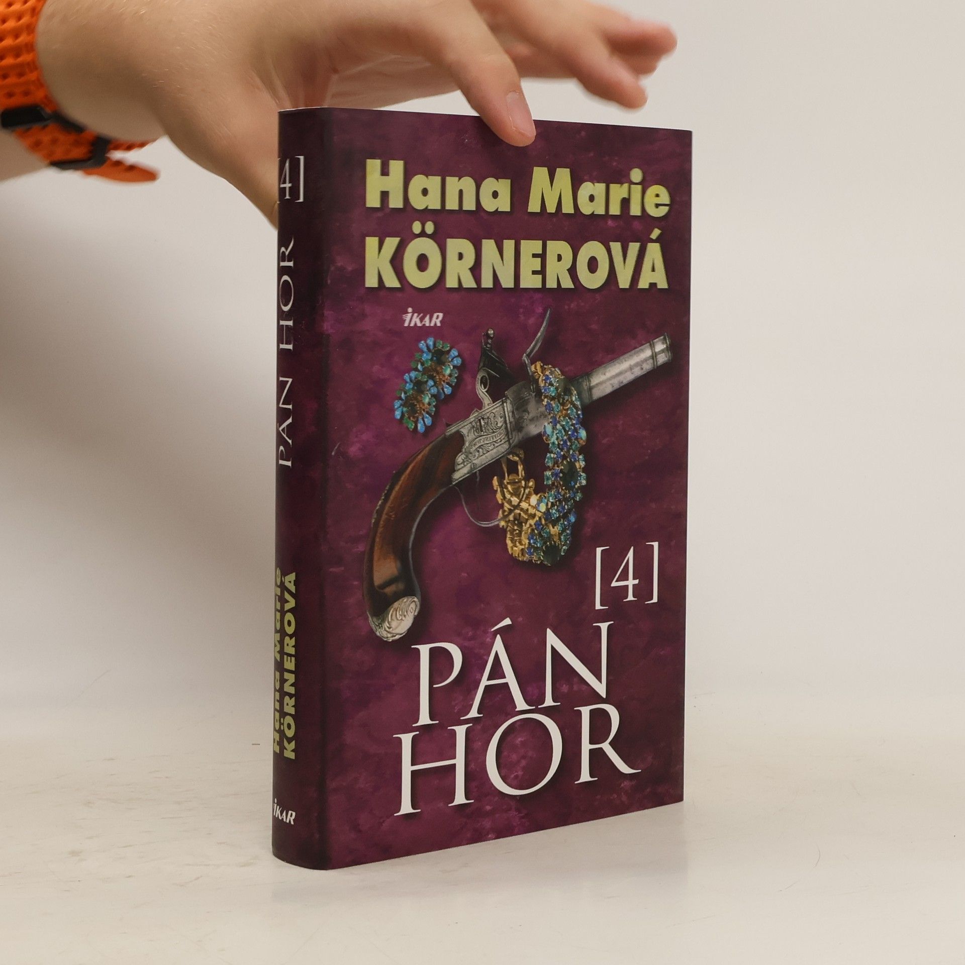 Pán hor 4