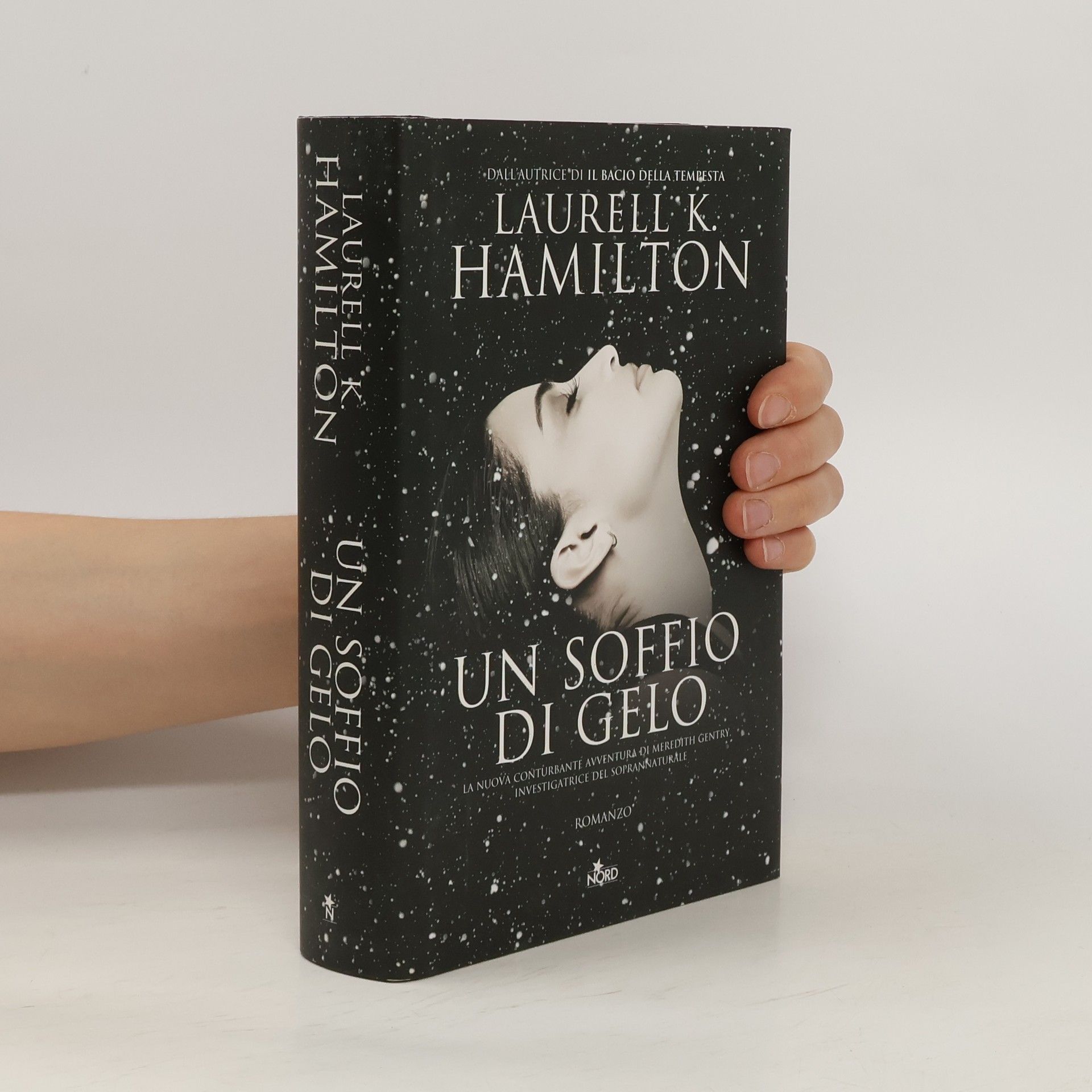 Laurell Kaye Hamilton Un soffio di gelo