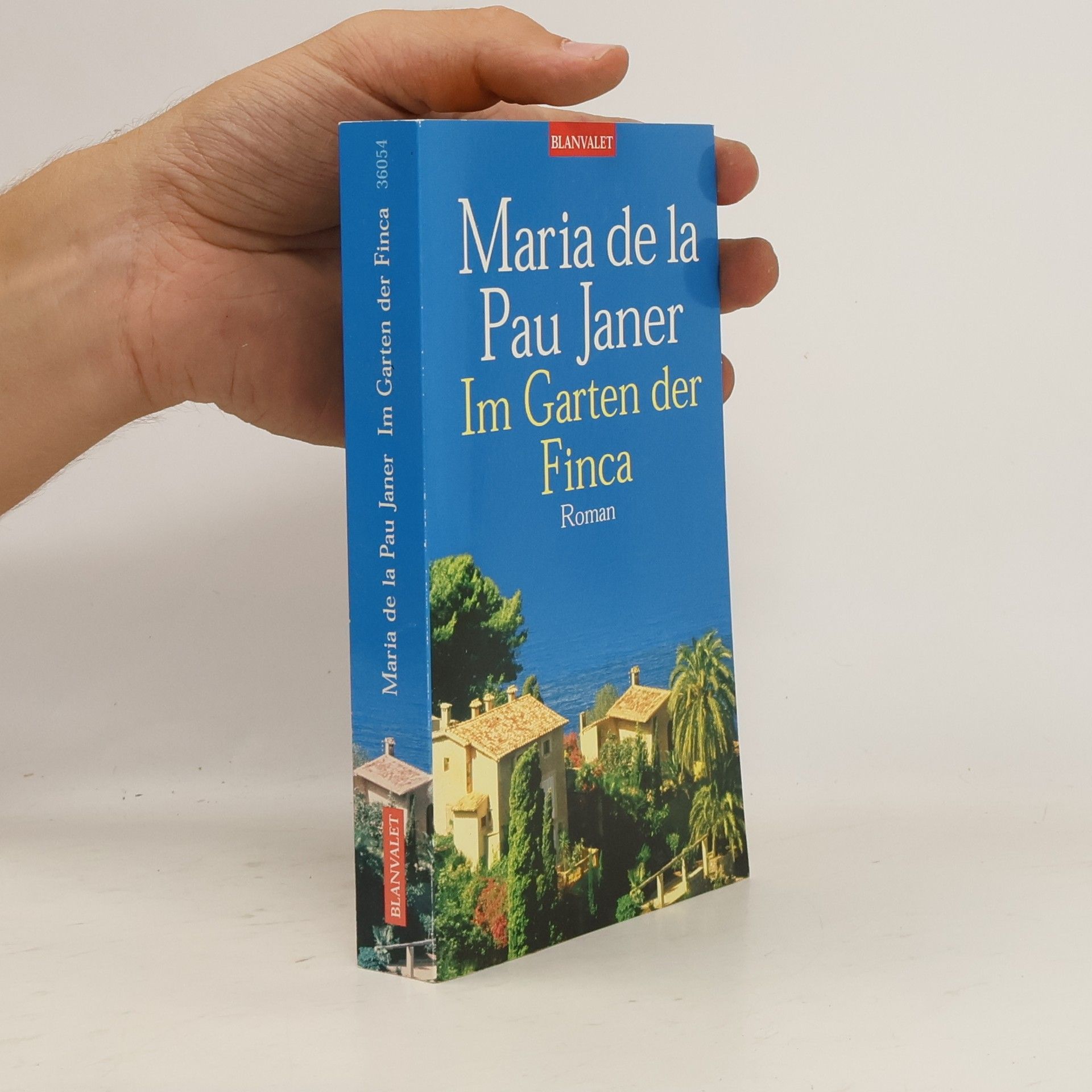 Maria de la Pau Janer Im Garten der Finca