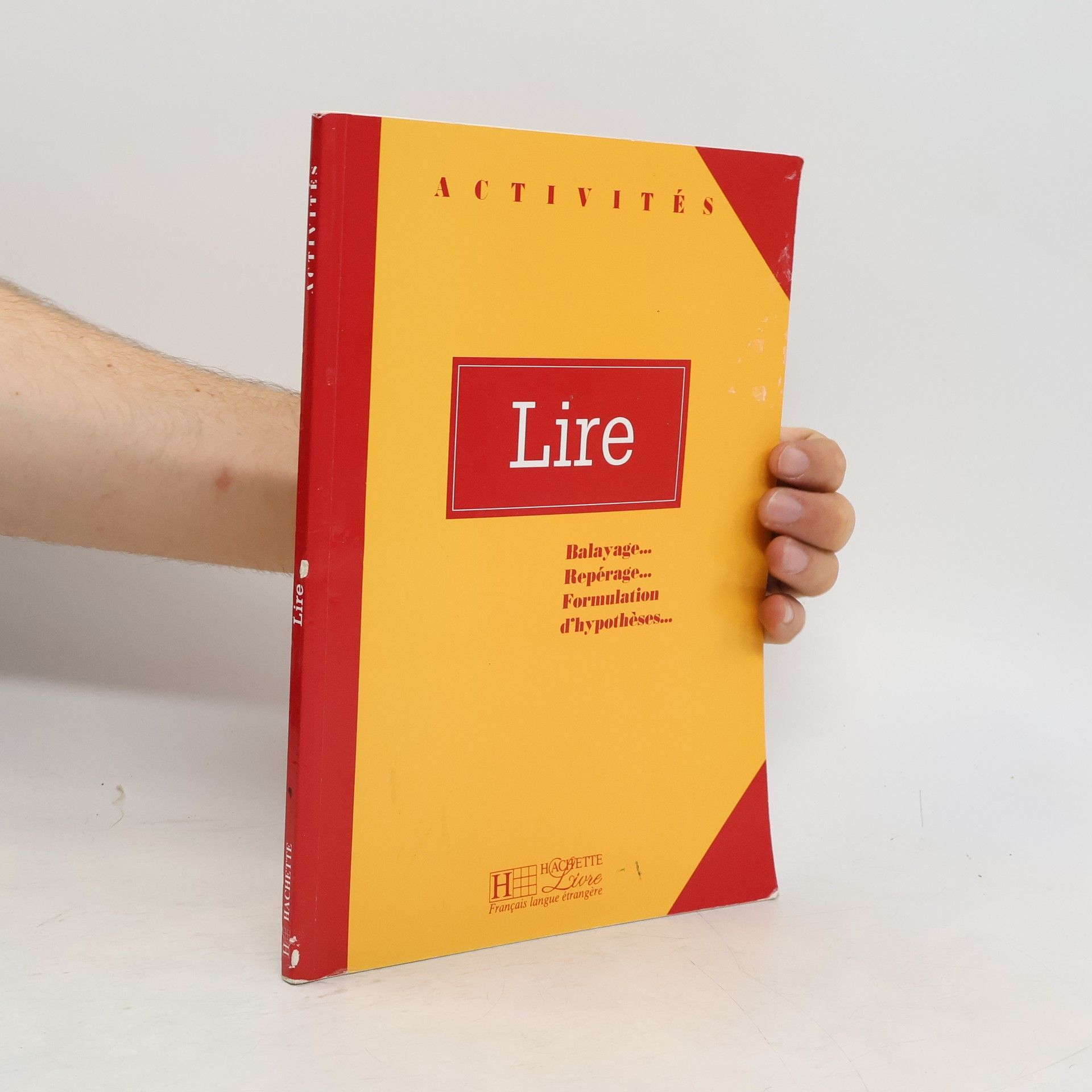 M Cavalli Activités - lire