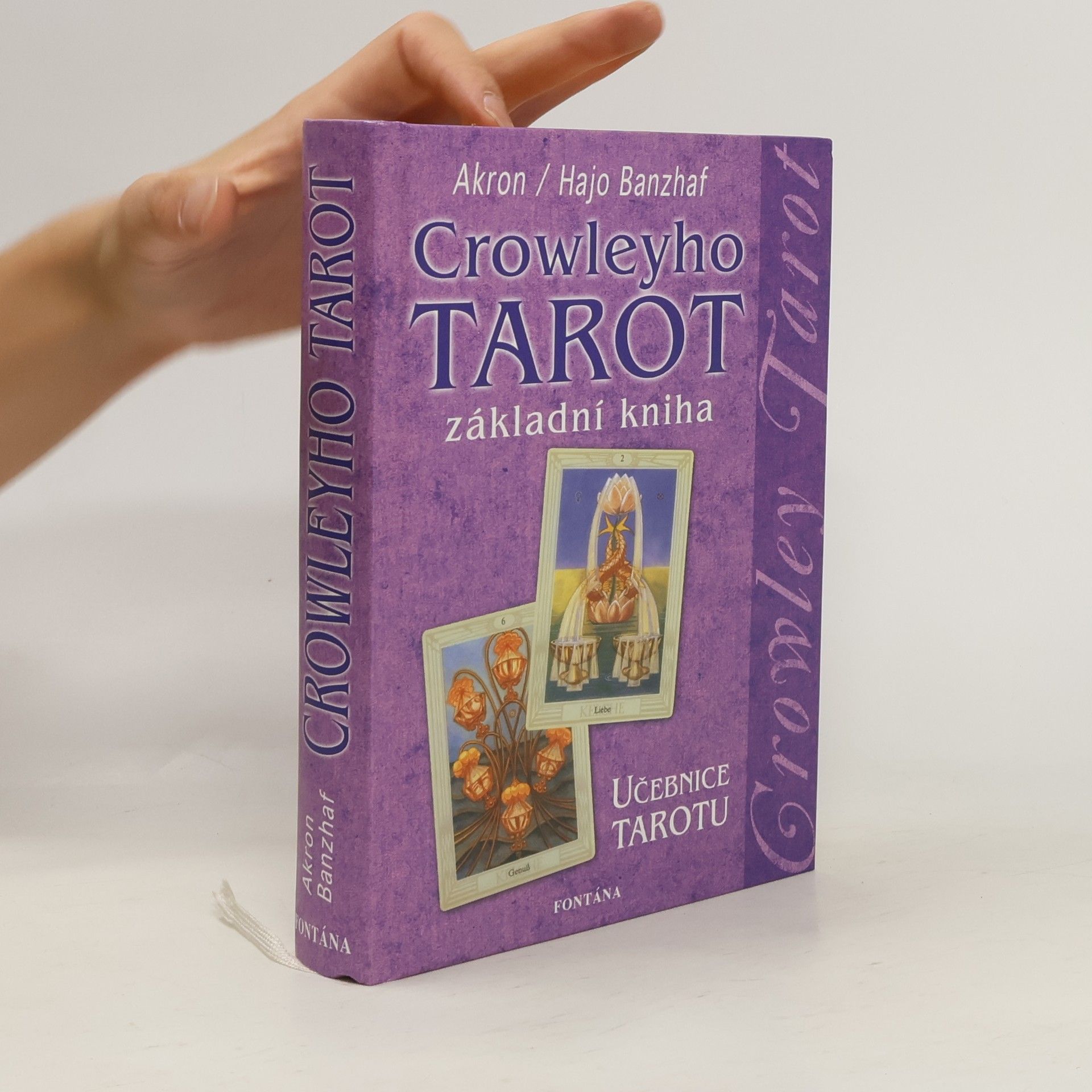 Akron Crowleyho tarot: Základní kniha