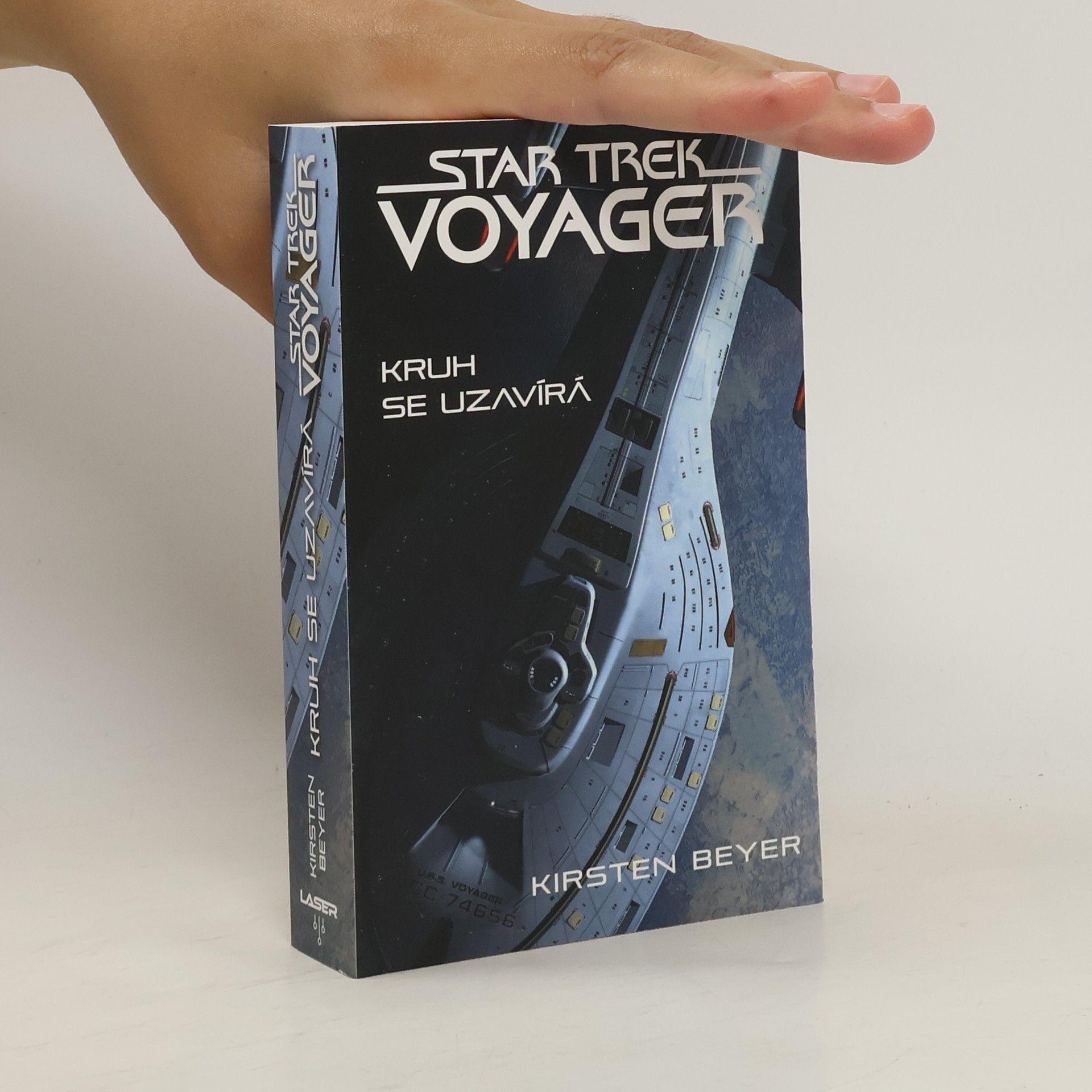 Kirsten Beyer Kruh se uzavírá