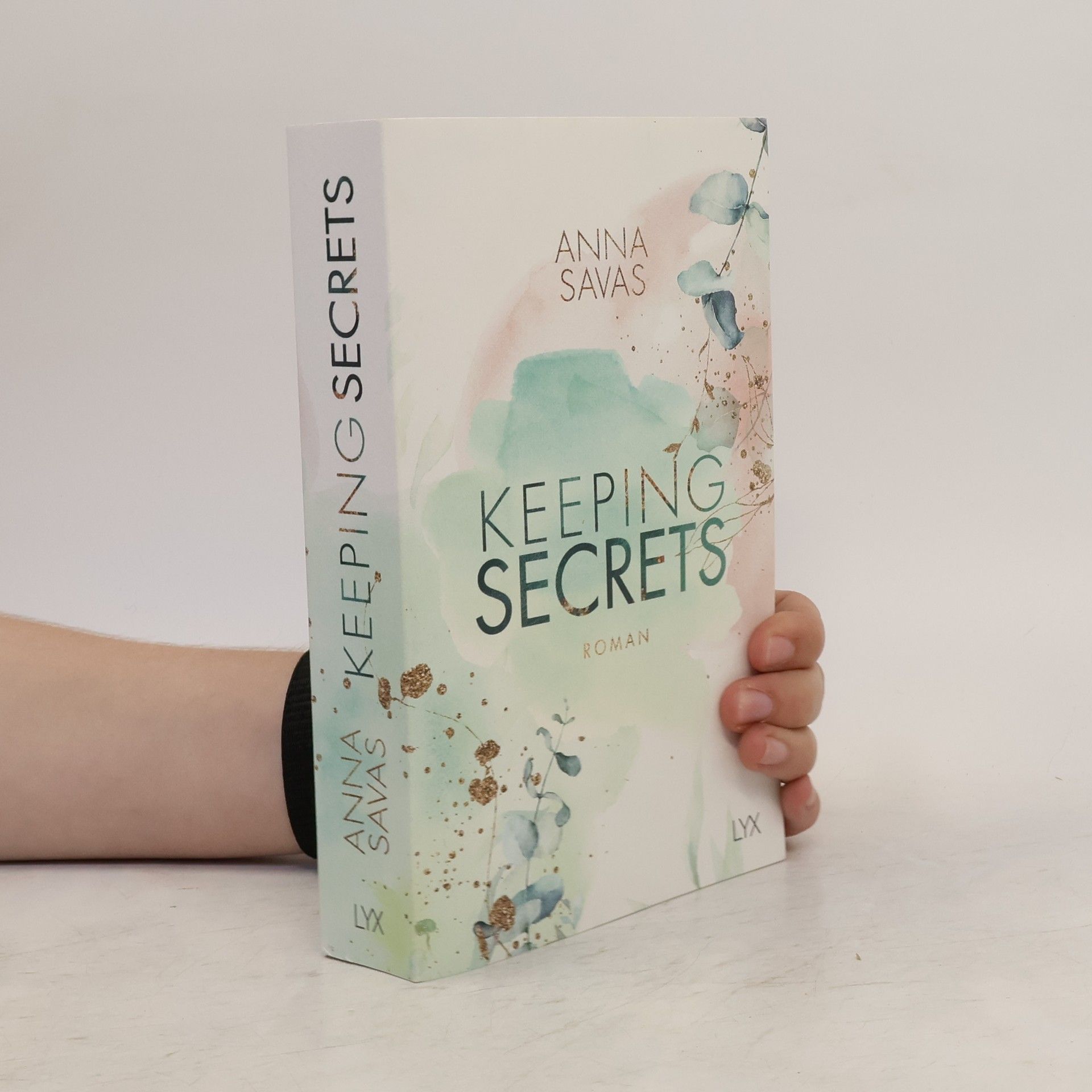 Anna Savas Keeping secrets