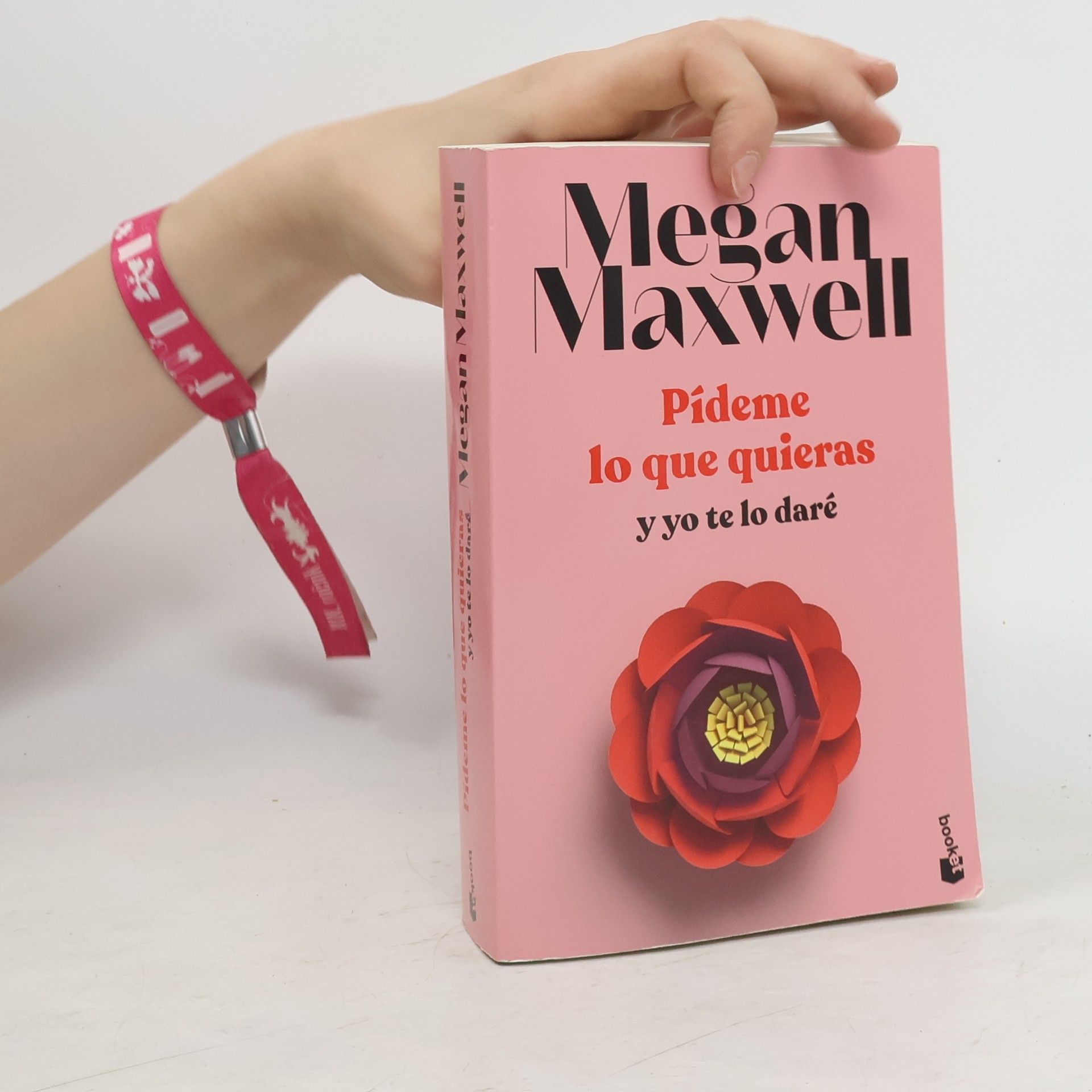 Megan Maxwell Pídeme lo que quieras y yo te lo daré