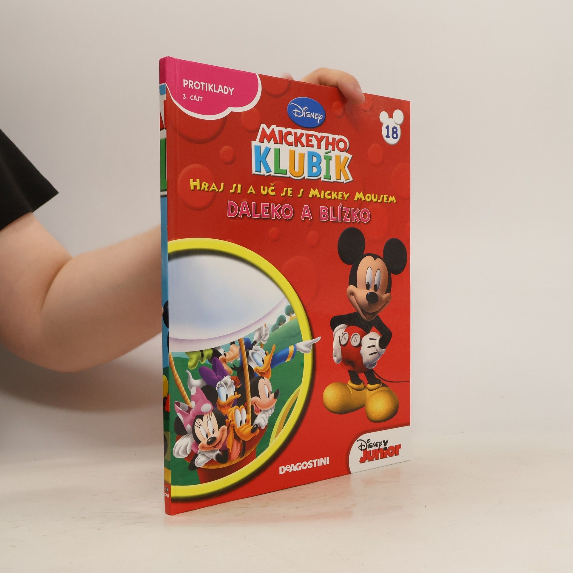 kolektiv Hraj si a uč se s Mickey Mousem 18. Daleko a blízko