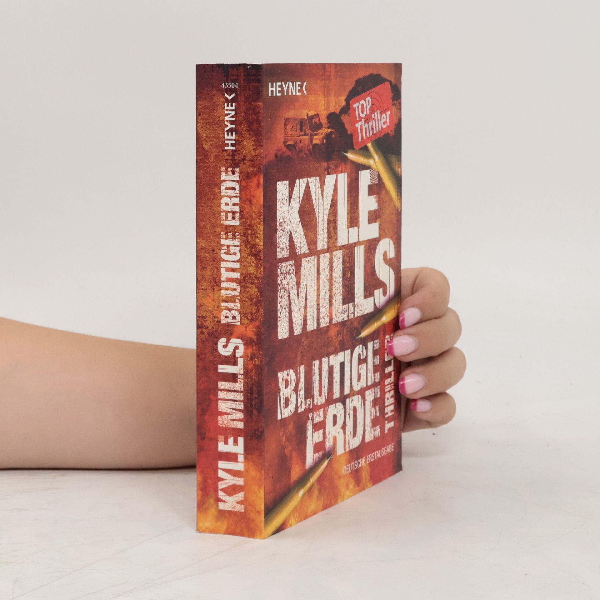 Kyle Mills Blutige Erde