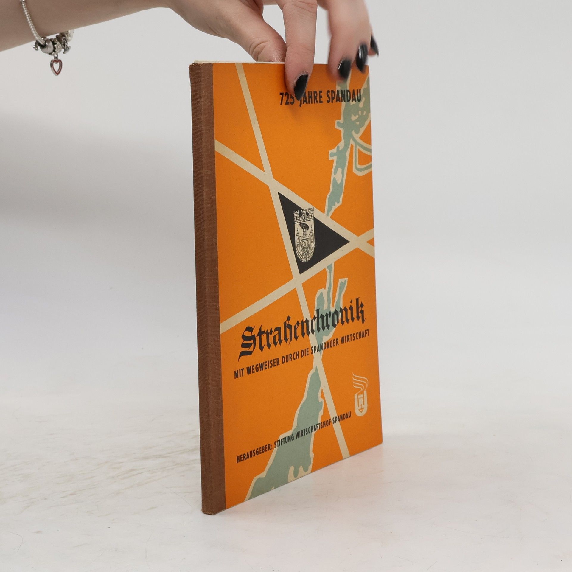 Collectif d'auteurs 725 Jahre Spandau.