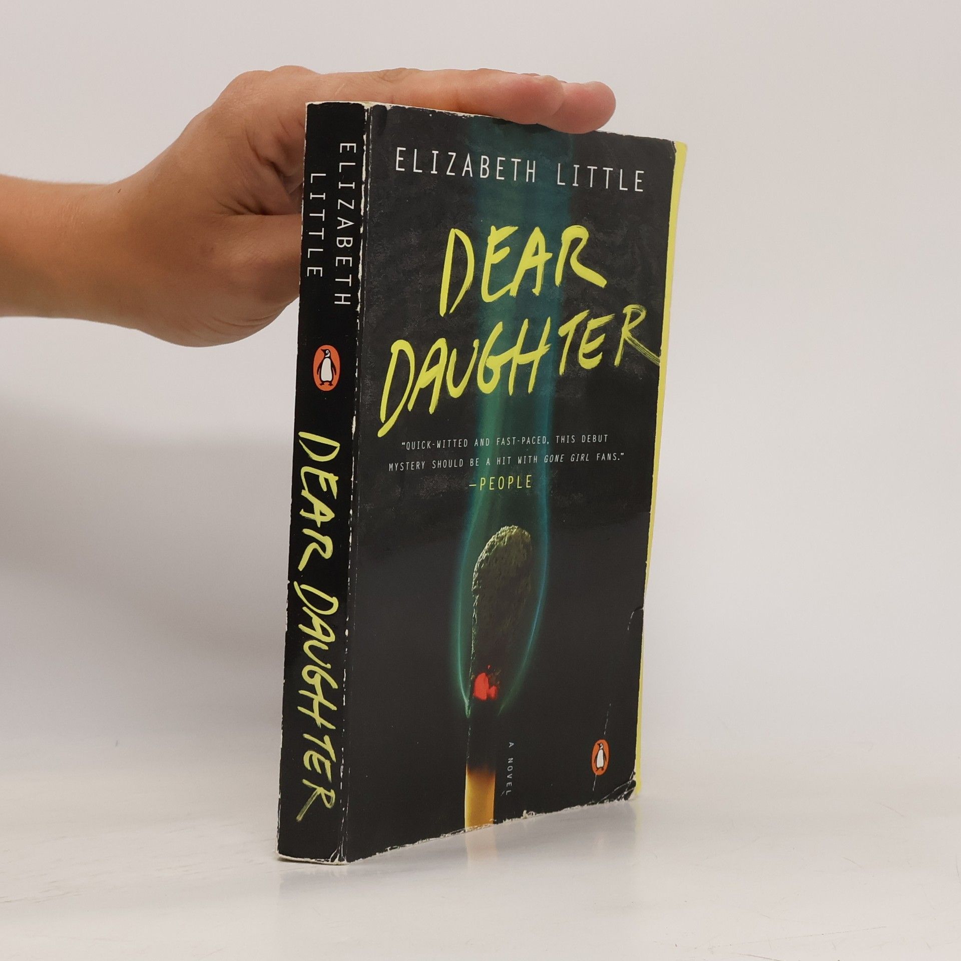Elizabeth Little Dear Daughter. Mördermädchen, englische Ausgabe
