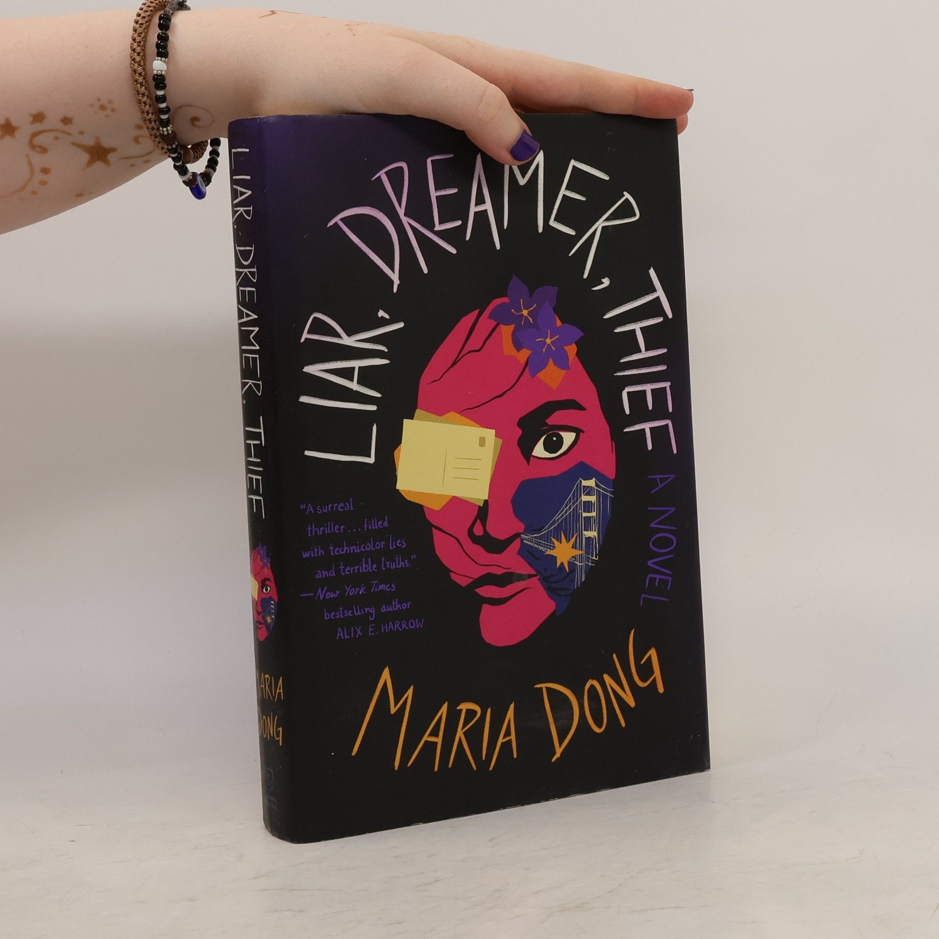 Maria Dong Liar, Dreamer, Thief