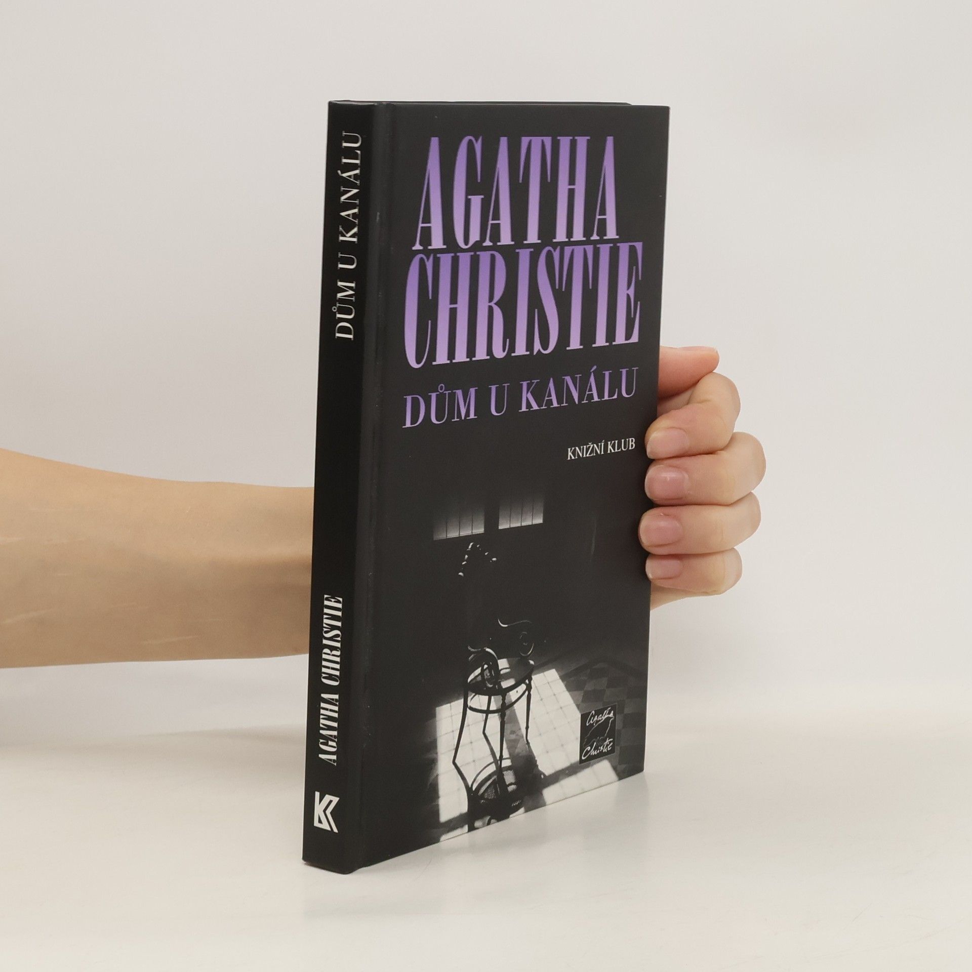 Agatha Christie Dům u kanálu