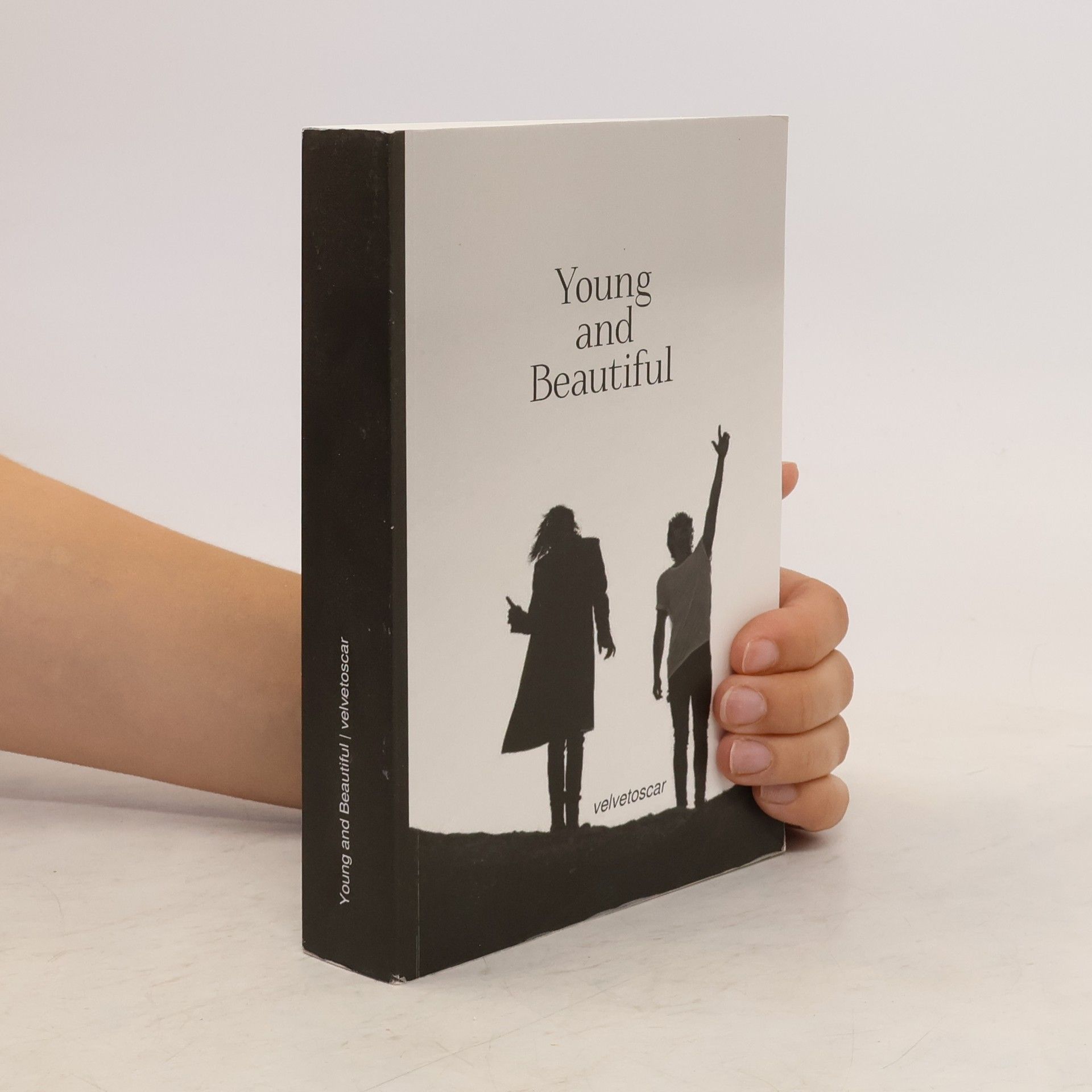 Autores varios Young and Beautiful
