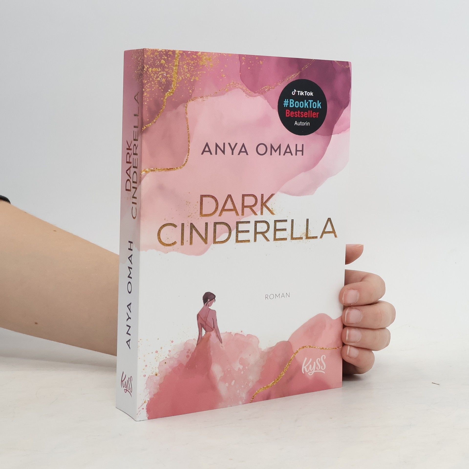 Anya Omah Dark Cinderella