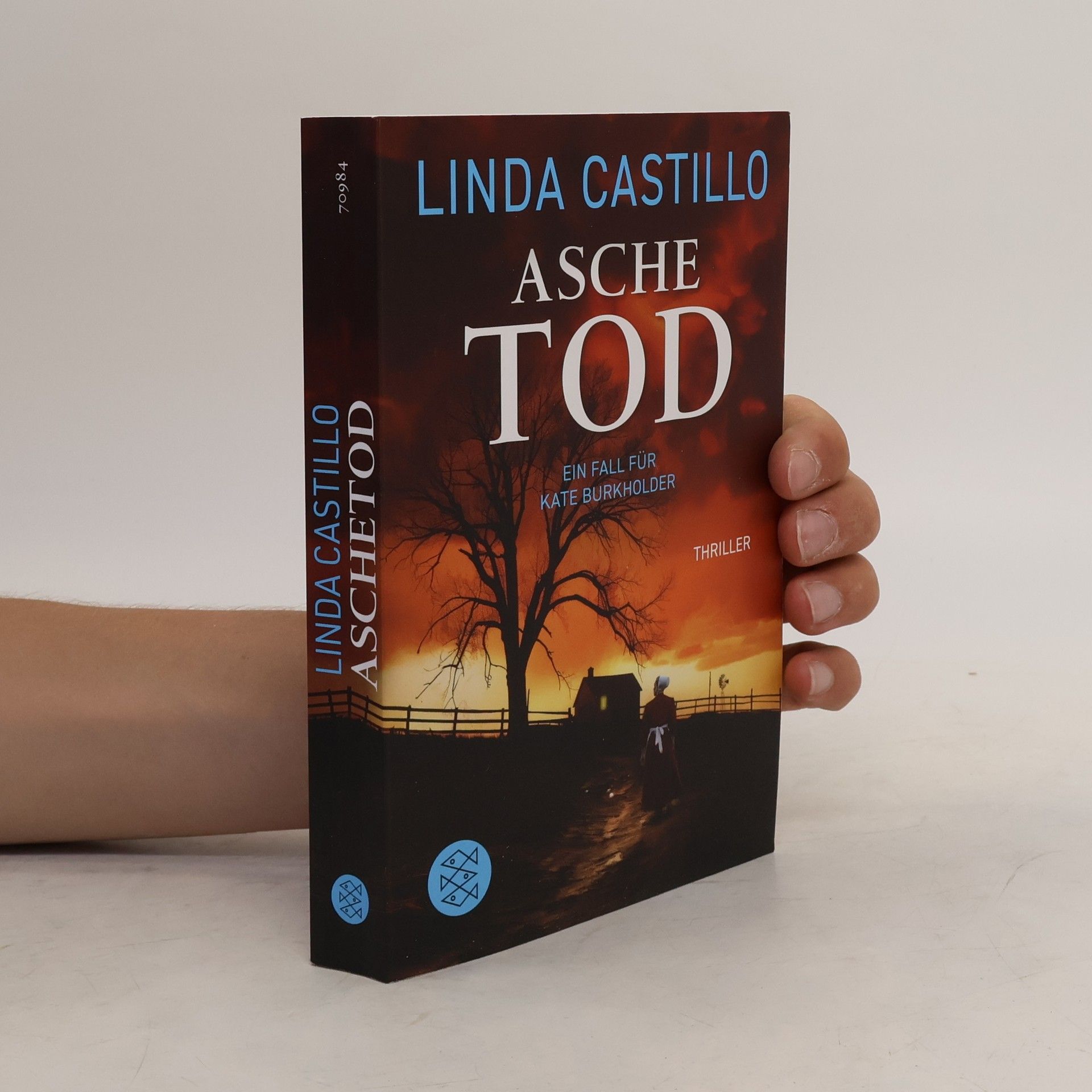 Linda Castillo Aschetod