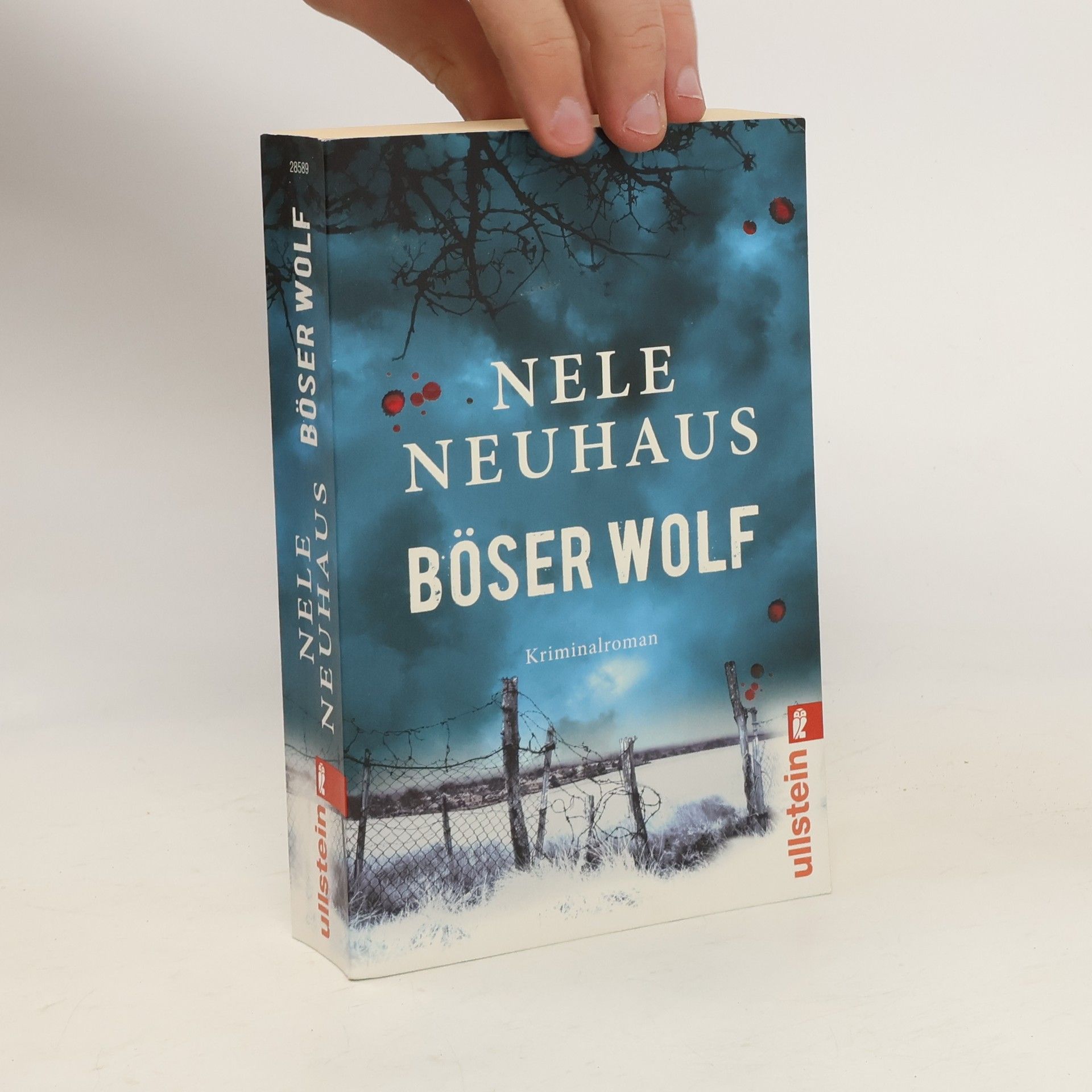 Nele Neuhaus Böser Wolf : Kriminalroman