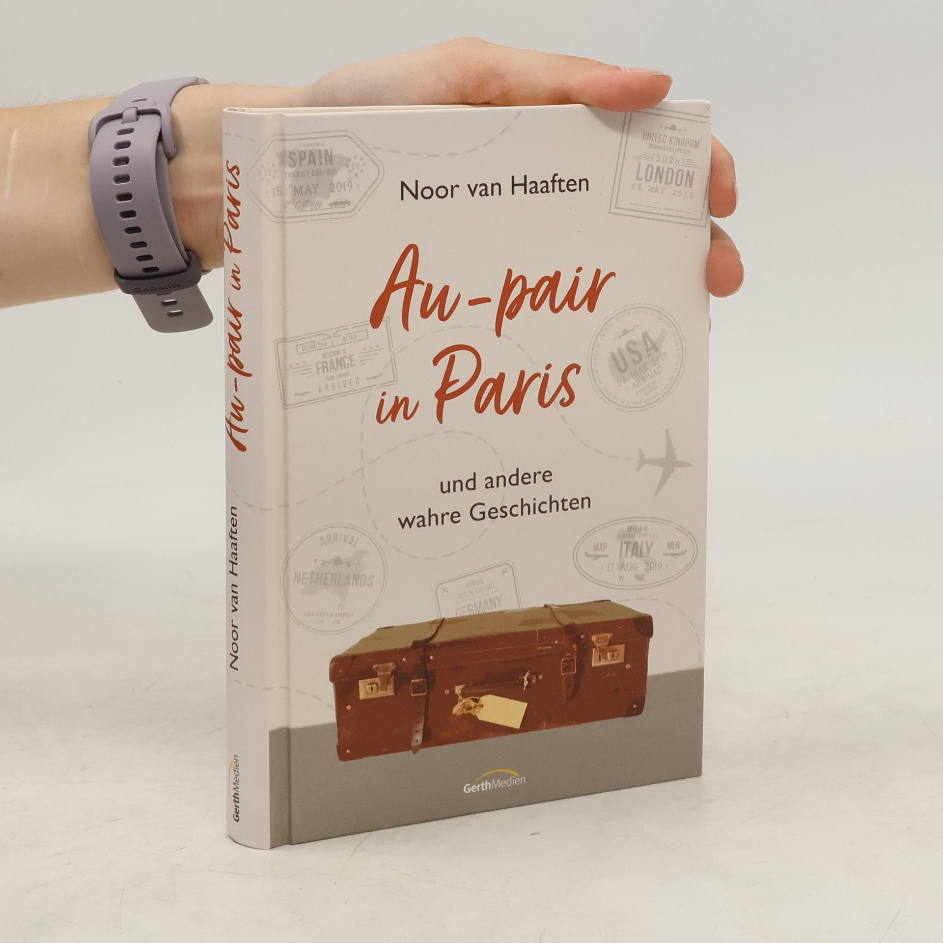 Noor van Haaften Au-pair in Paris