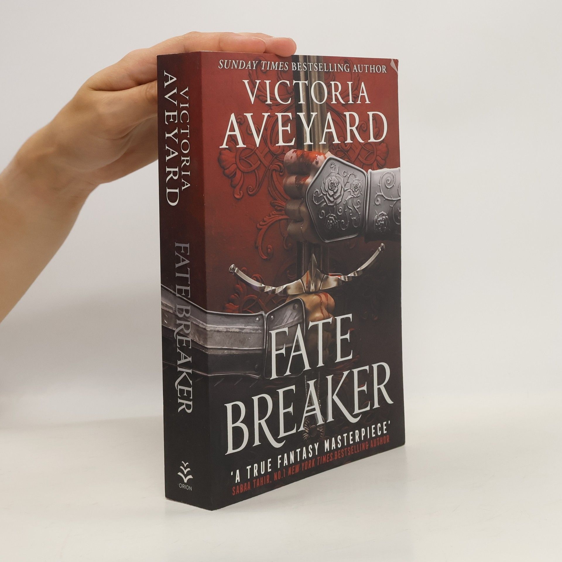 Victoria Aveyardová Fate Breaker: The epic conclusion to the Sunday Times bestselling Realm Breaker series from the author of global sensation Red Queen