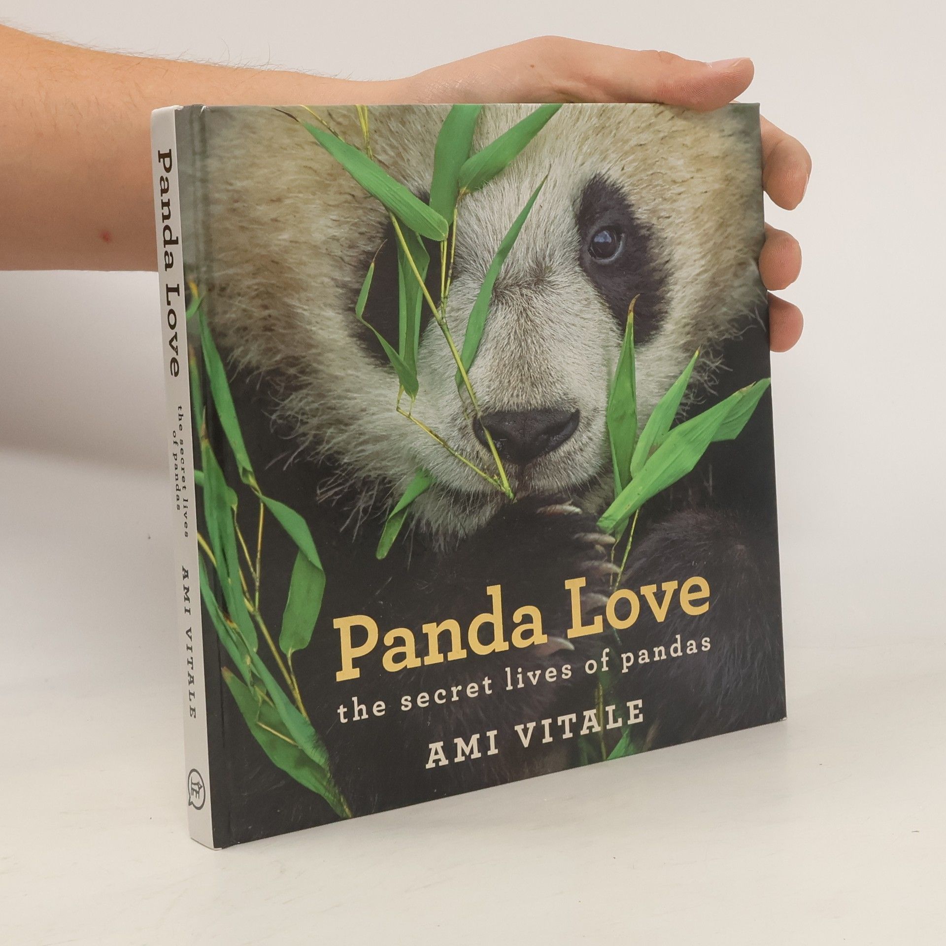 Collectif d'auteurs Panda love : The secret lives of pandas