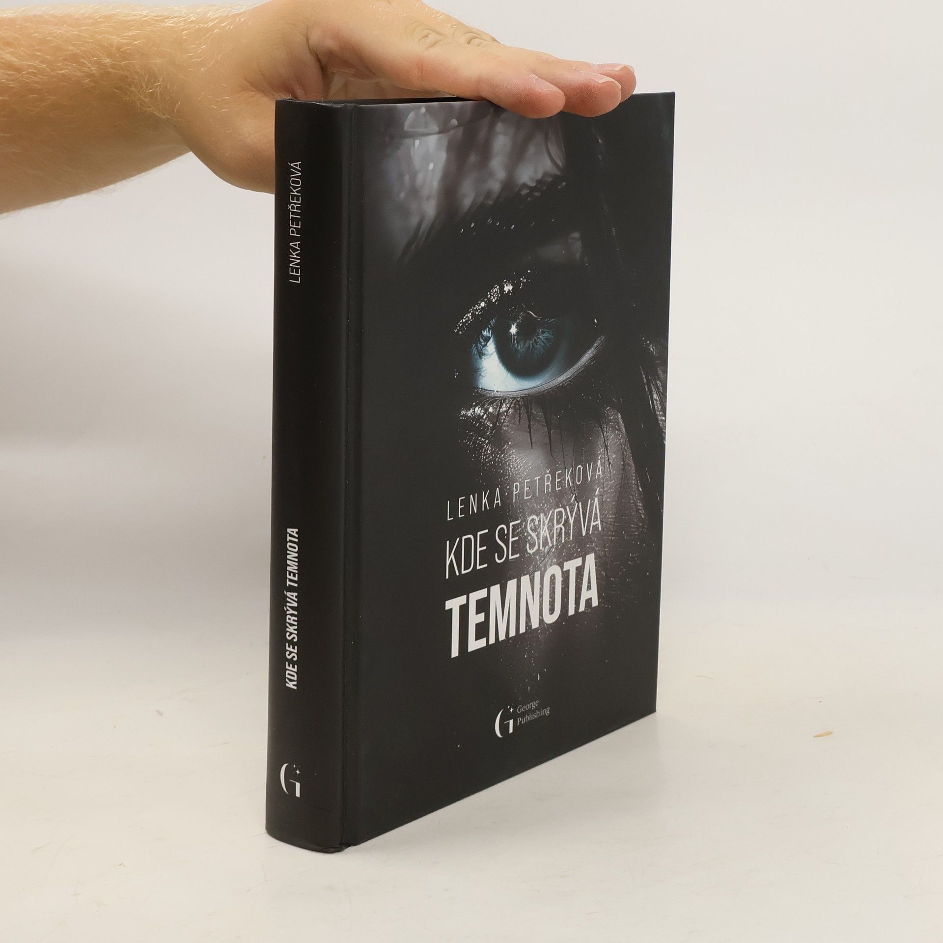 Lenka Petřeková Kde se skrývá temnota
