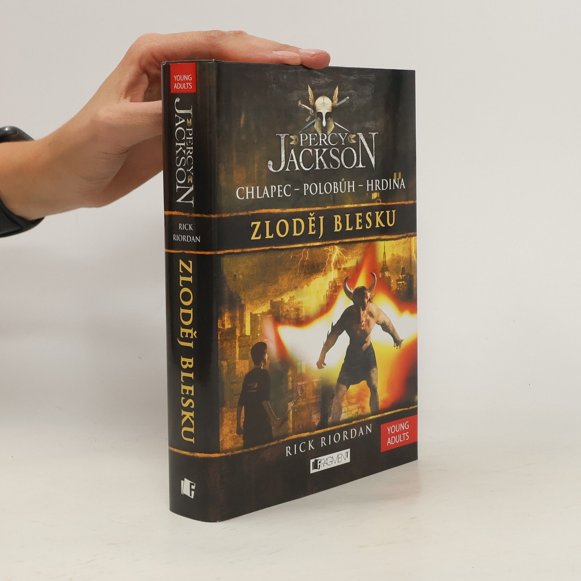 Rick Riordan Percy Jackson. Zloděj blesku