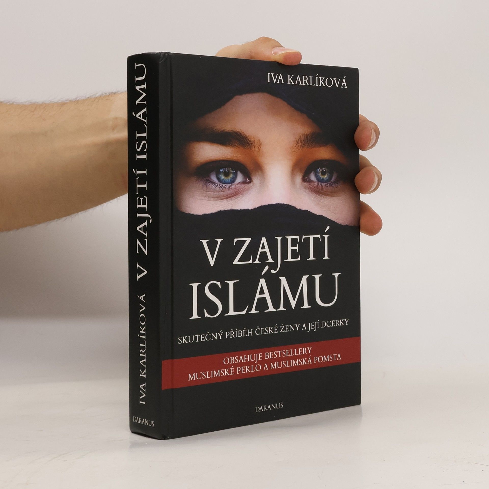Iva Karlíková V zajetí islámu