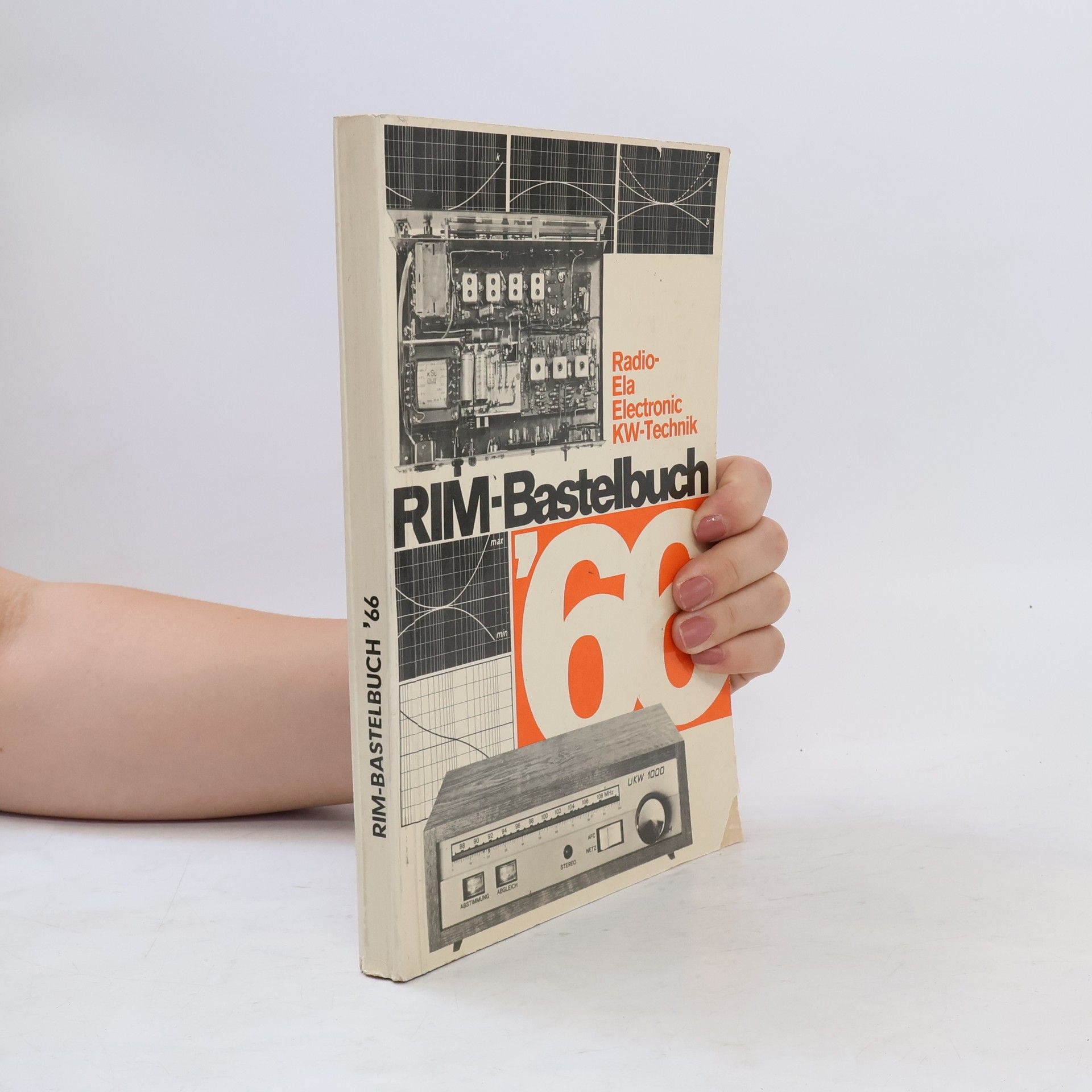 Collectif d'auteurs RIM-Bastelbuch '66