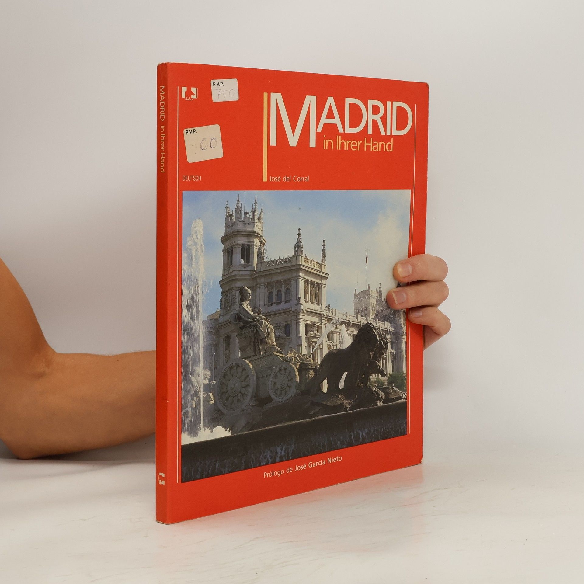 José del Corral Madrid in Ihrer Hand