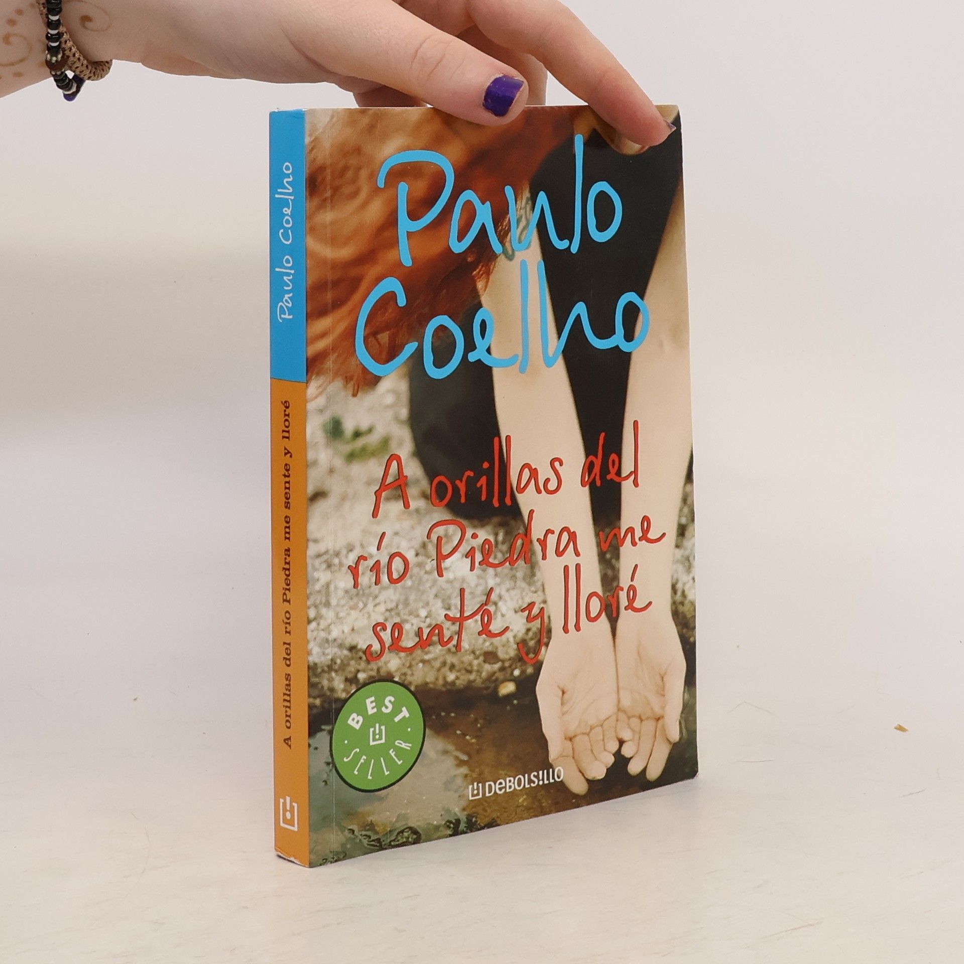 Paulo Coelho A orillas del río piedra me senté y lloré