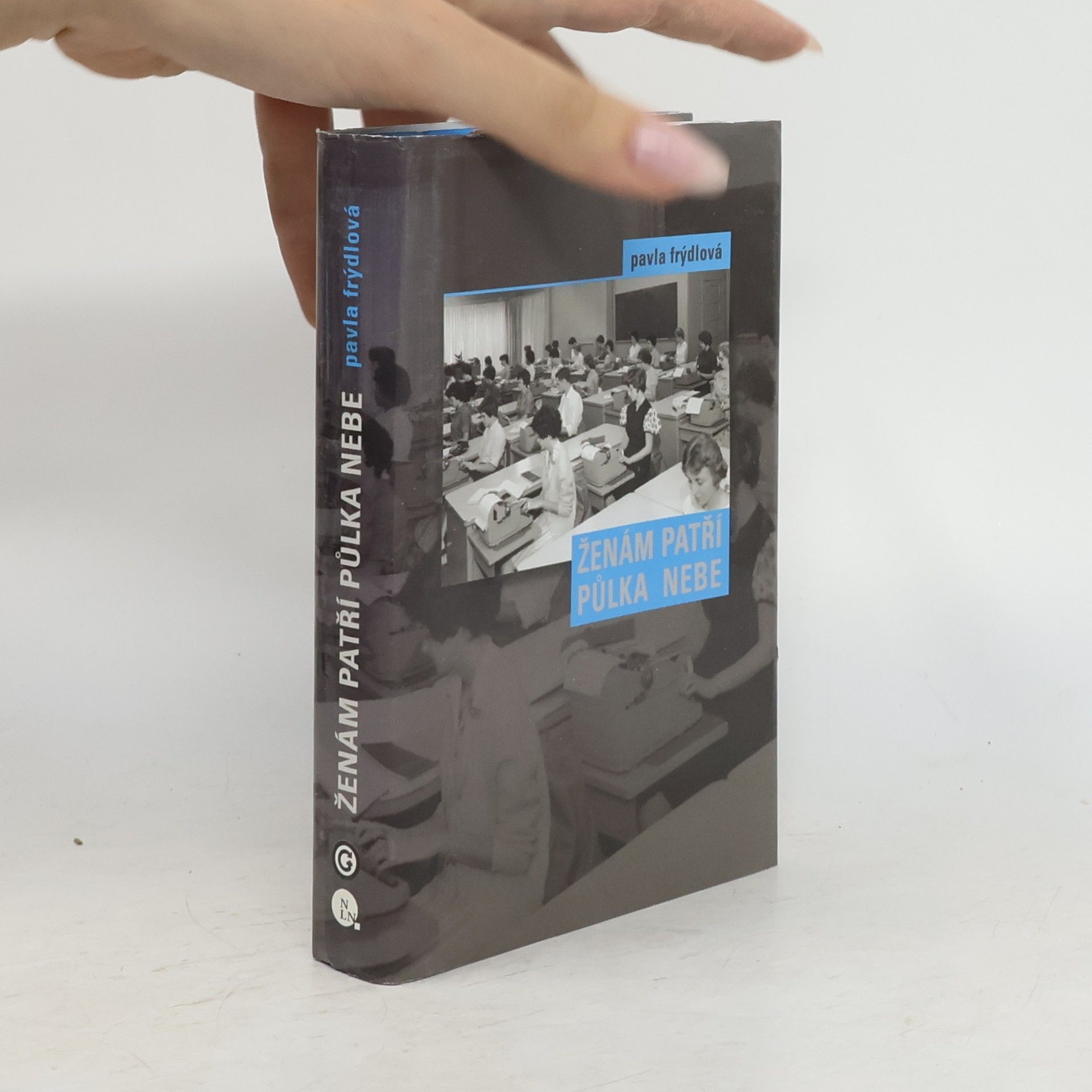 Ženám patří půlka nebe