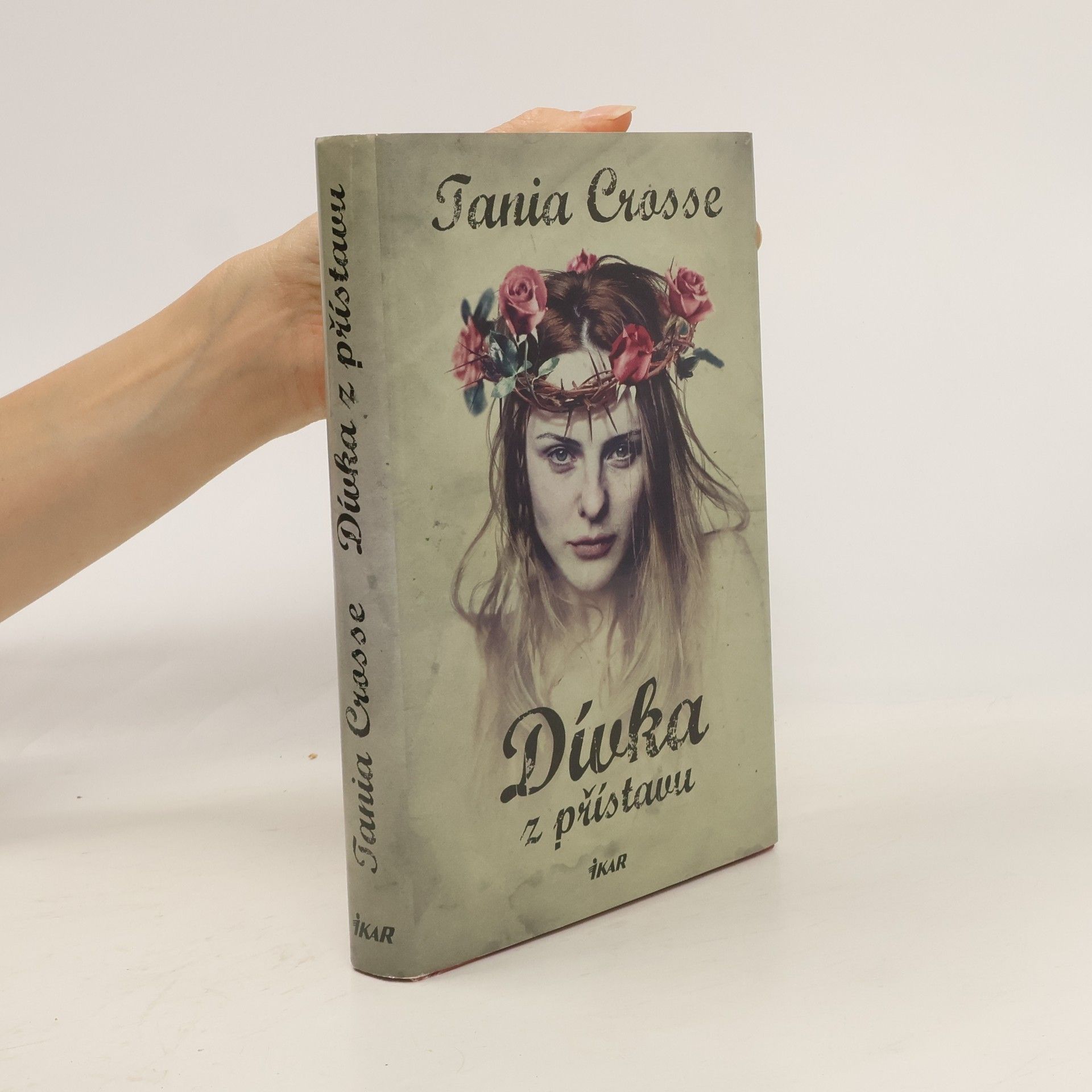 Tania Anne Crosse Dívka z přístavu