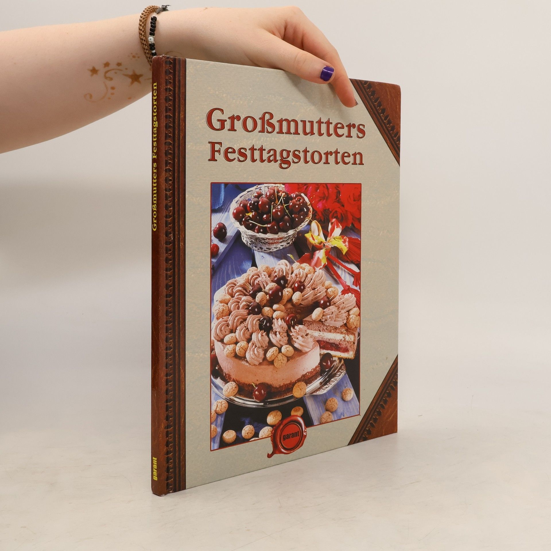 Autorenkollektiv Großmutters Torten