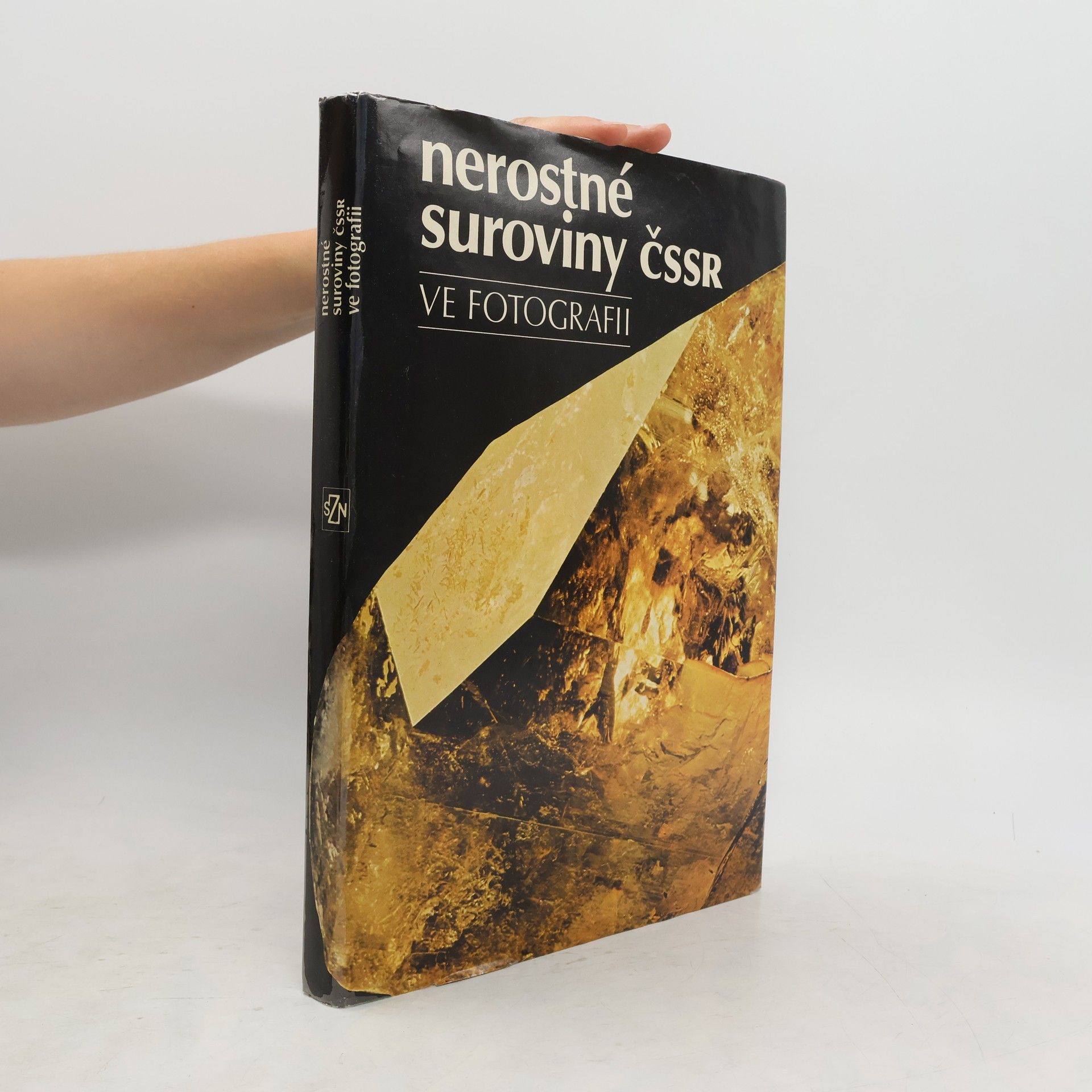 František Mrňa Nerostné suroviny ČSSR ve fotografii