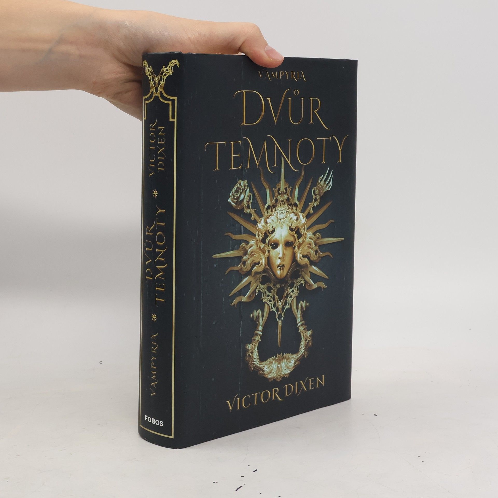 Victor Dixen Vampyria. Dvůr temnoty