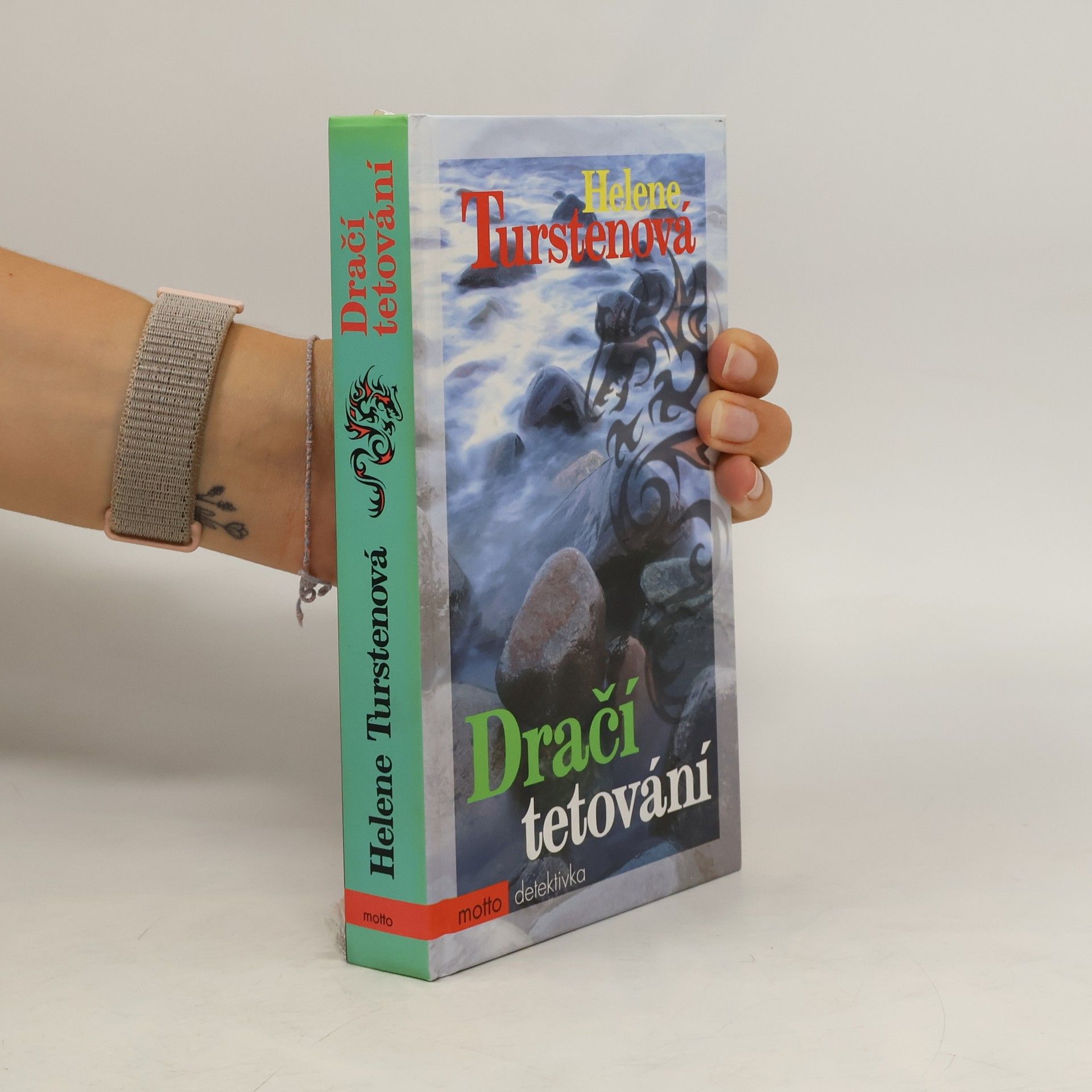 Helene Tursten Dračí tetování