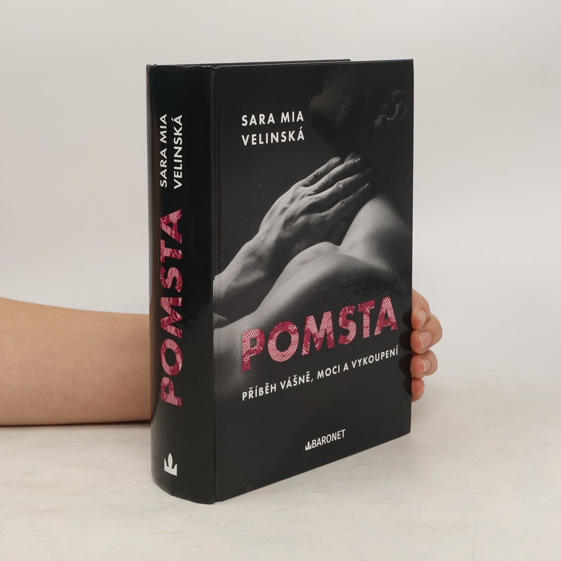 Sara Mia Velinská Pomsta