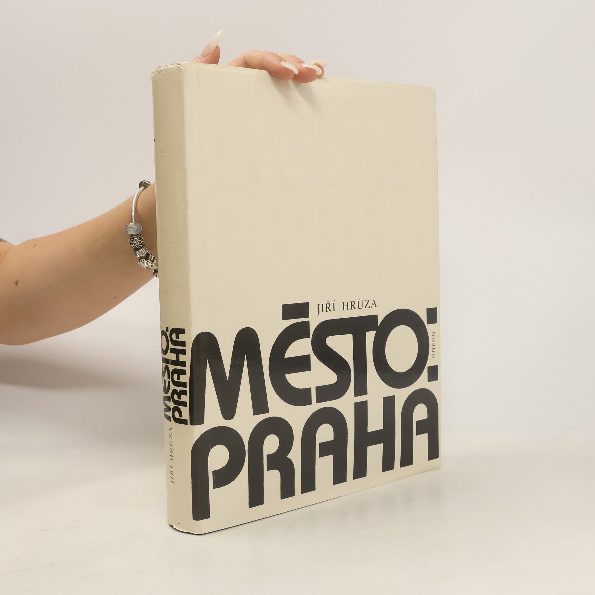 Jiří Hrůza Město. Praha