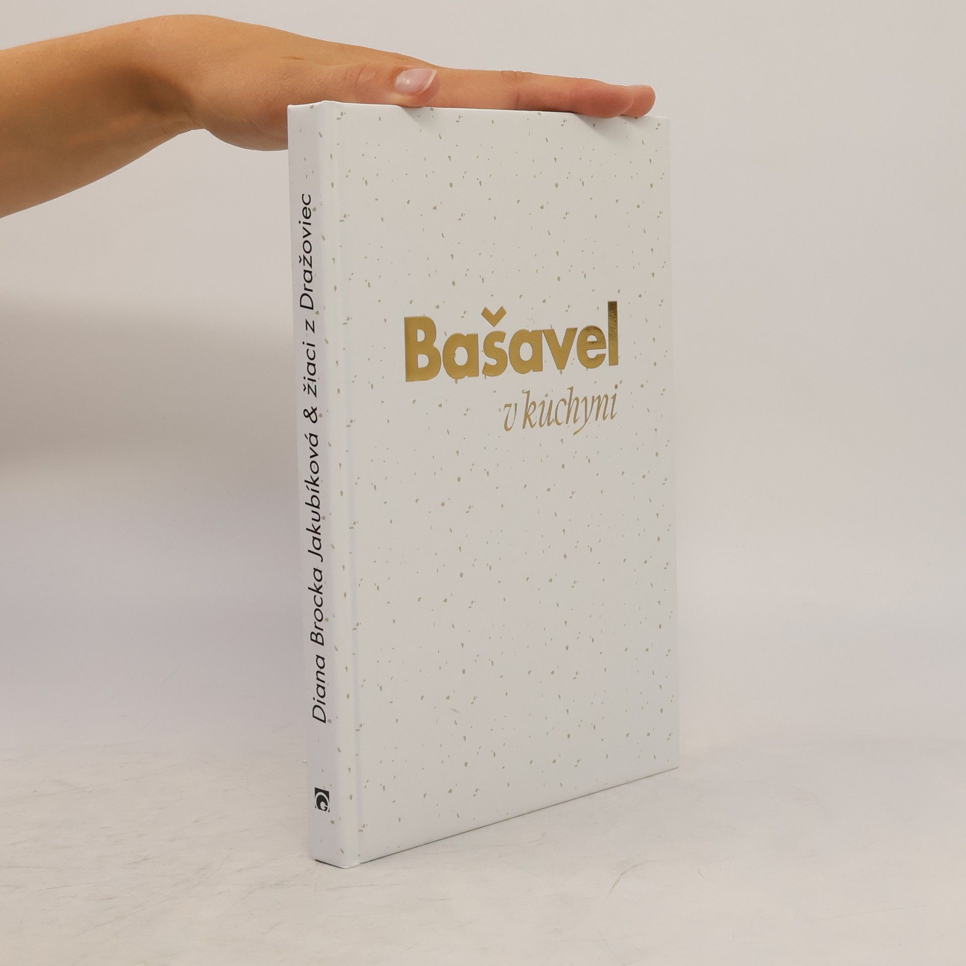 Diana Brocka Jakubíková Bašavel v kuchyni