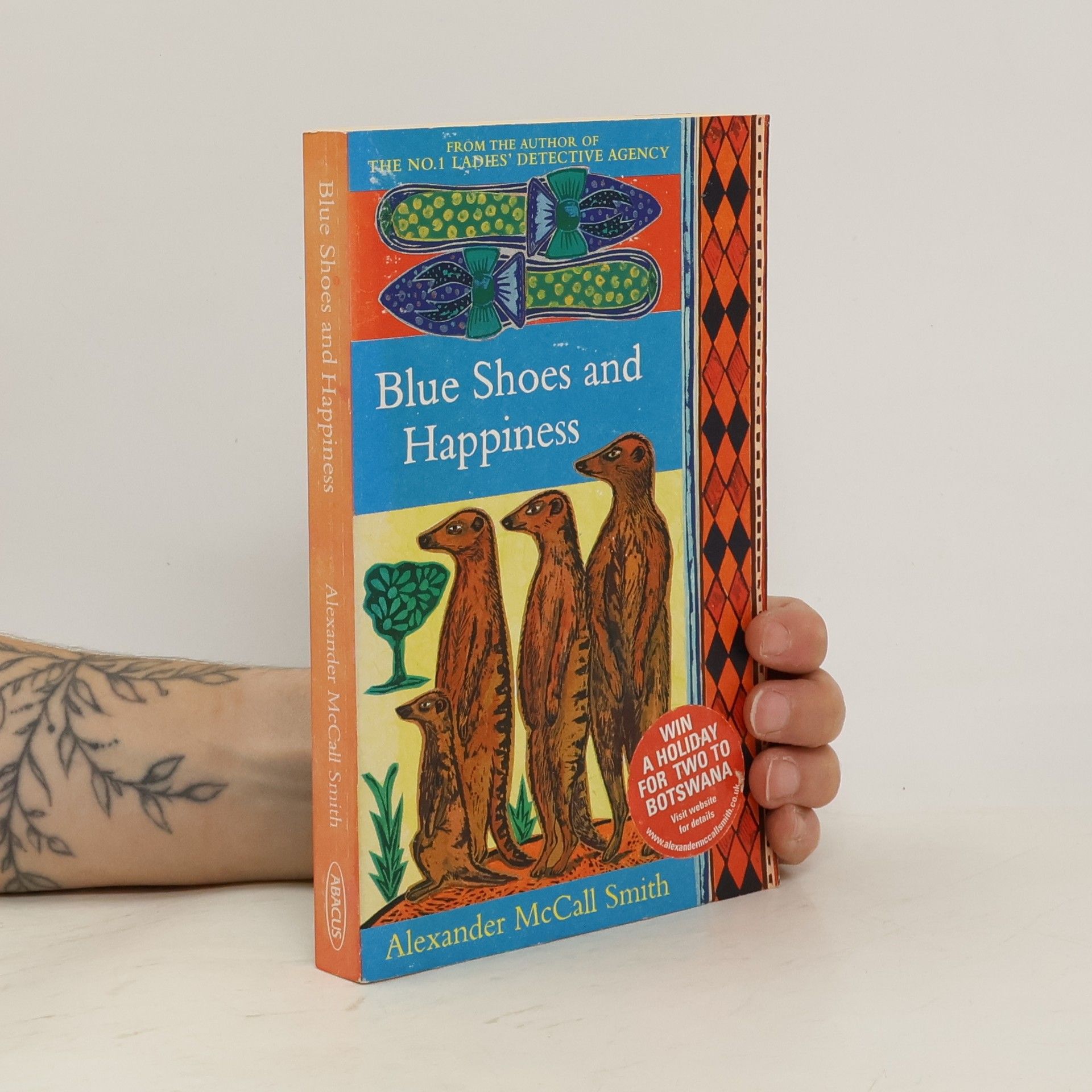 Alexander McCall Smith Blue shoes and happiness