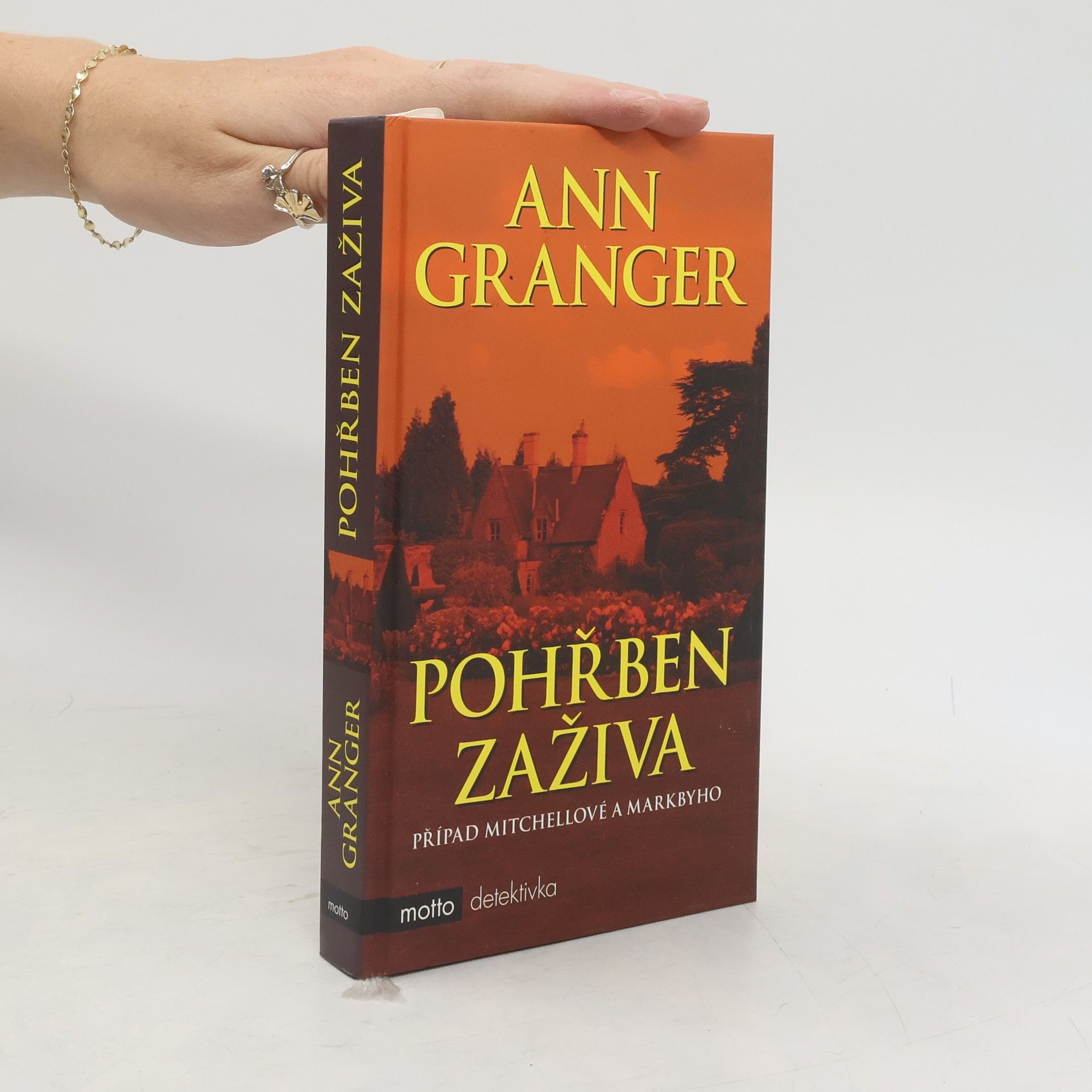 Ann Granger Pohřben zaživa