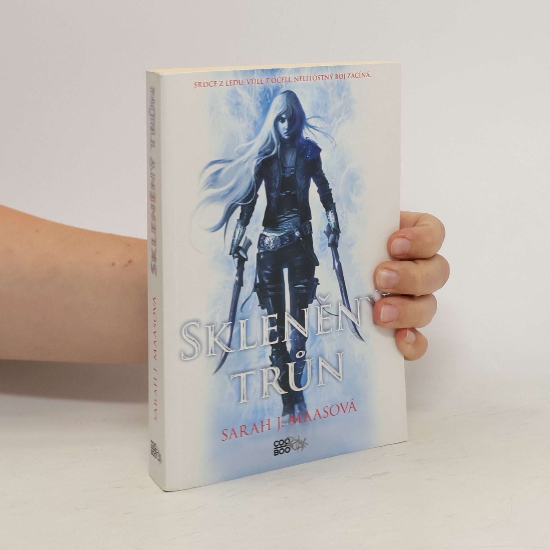 Sarah J. Maas Skleněný trůn