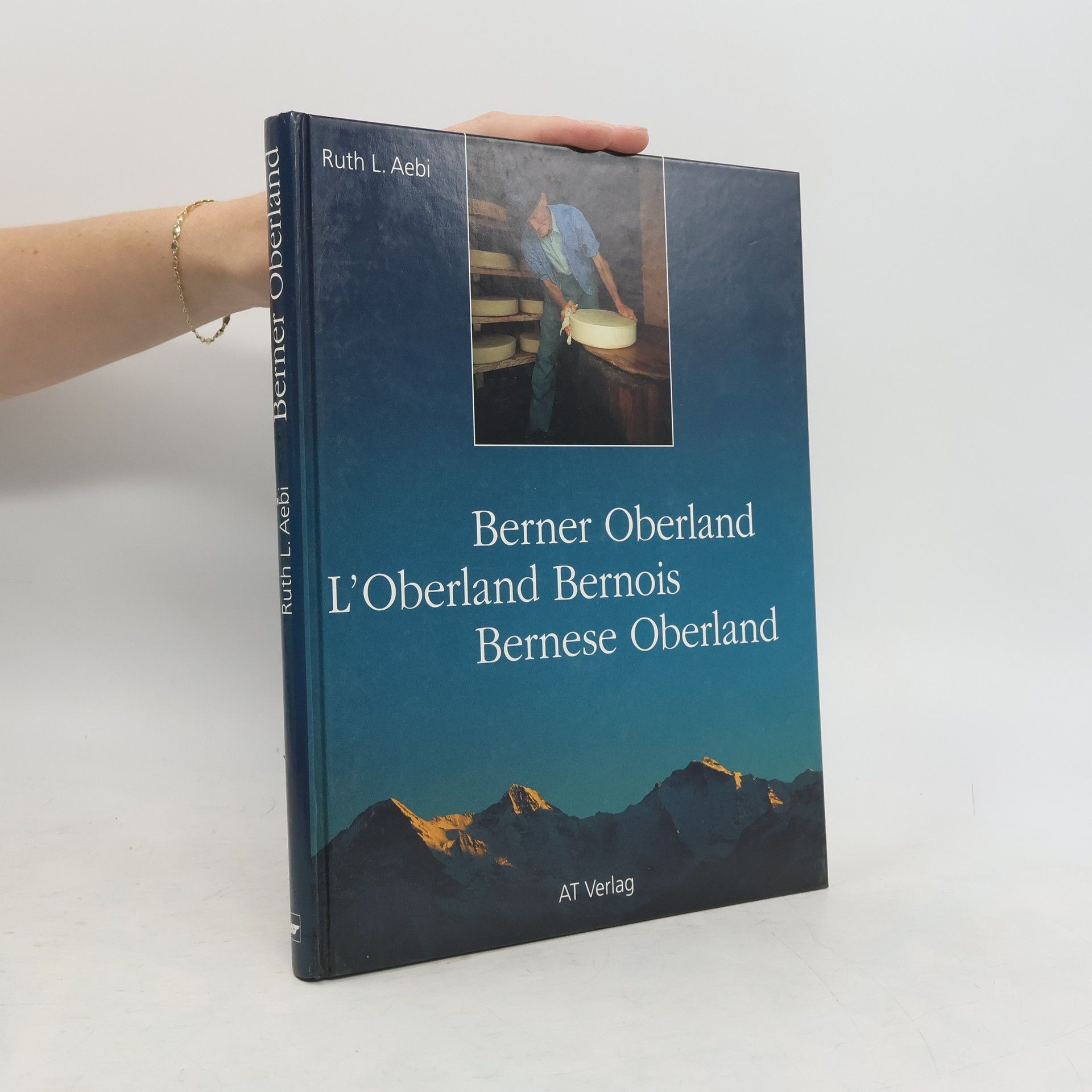 Ruth L. Aebi Berner Oberland