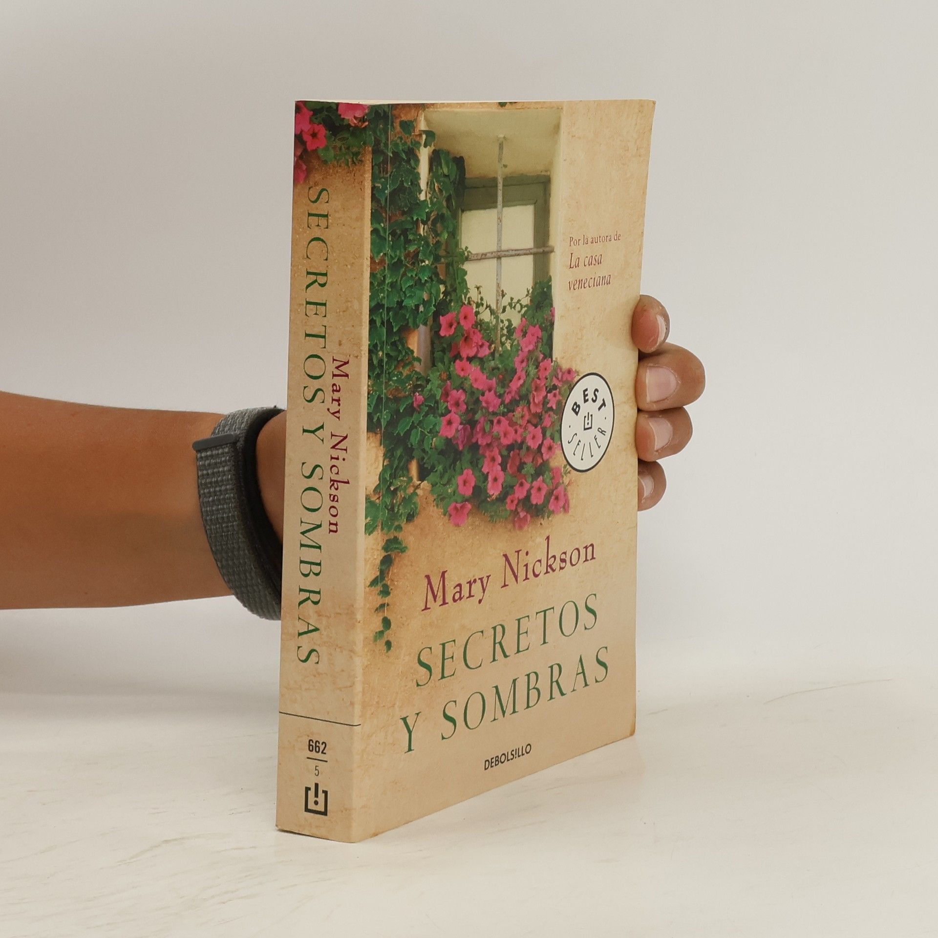 Mary Nickson Debolsillo: Secretos y sombras