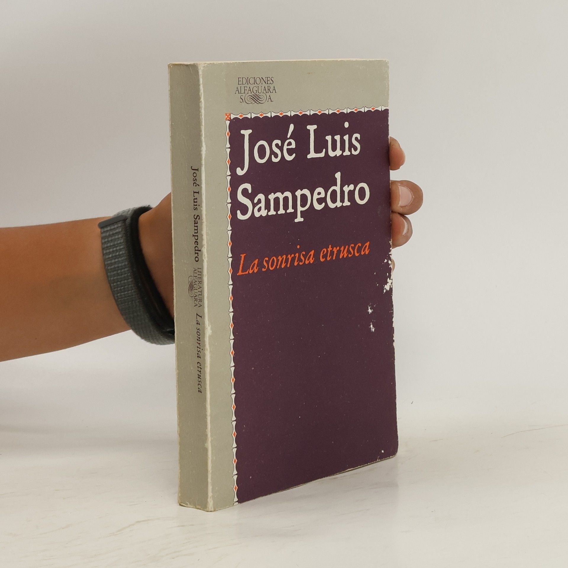 José Luis Sampedro La sonrisa etrusca