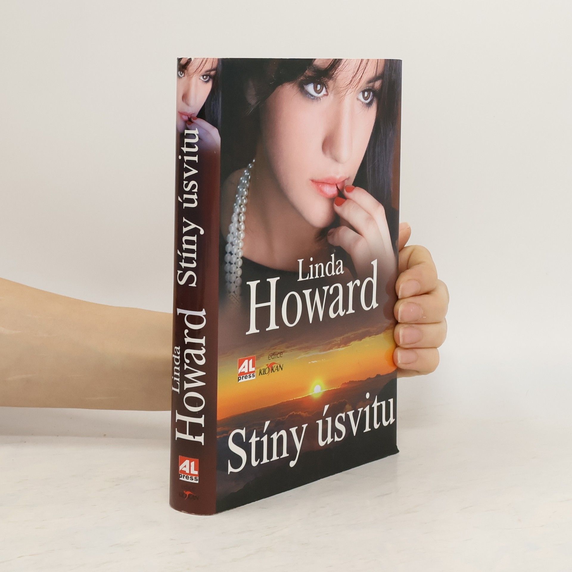 Linda Howard Stíny úsvitu
